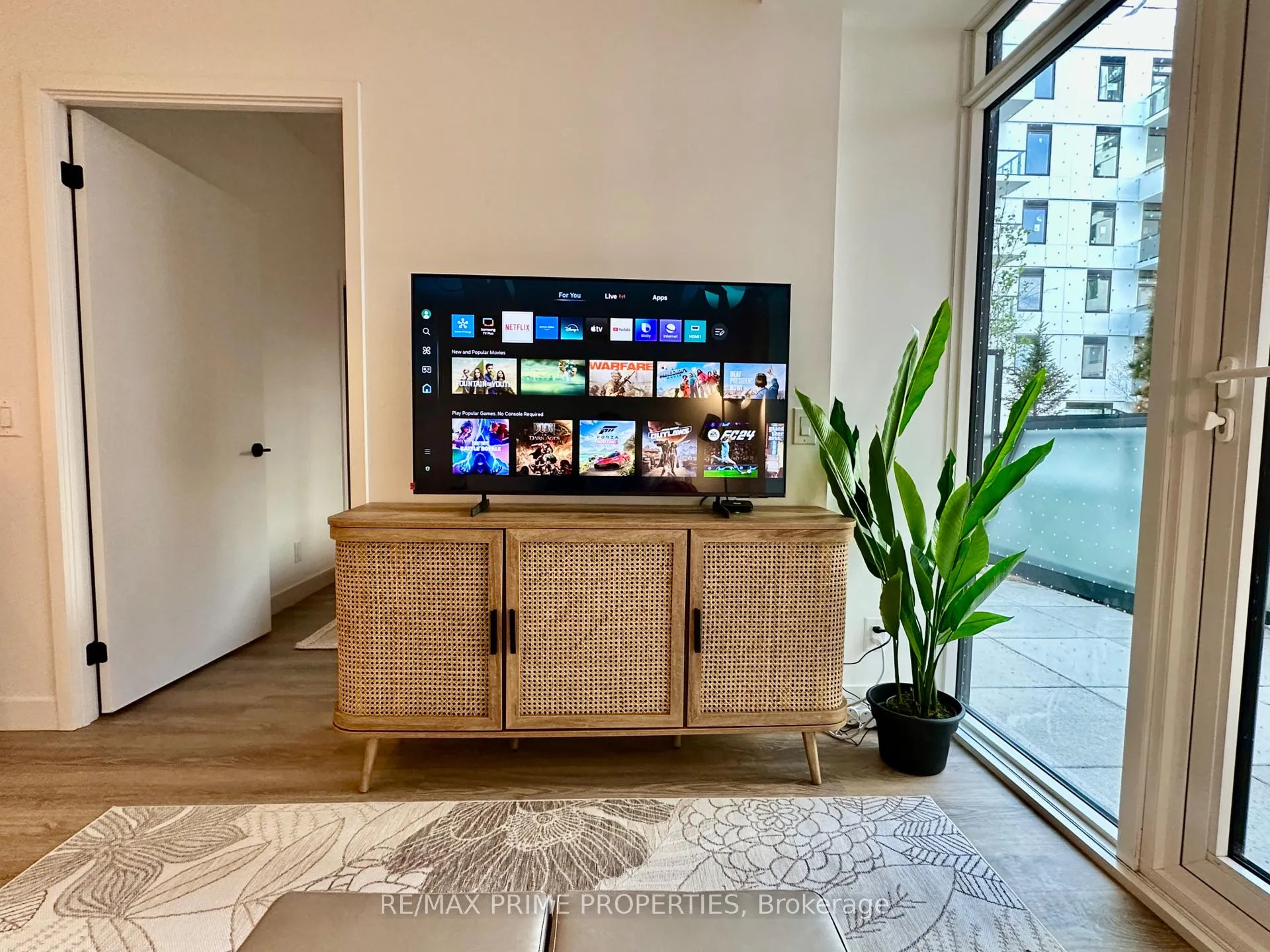 Photo 4 of Unit 344, 1050 Eastern Avenue, Toronto, The Beaches — HOMEH