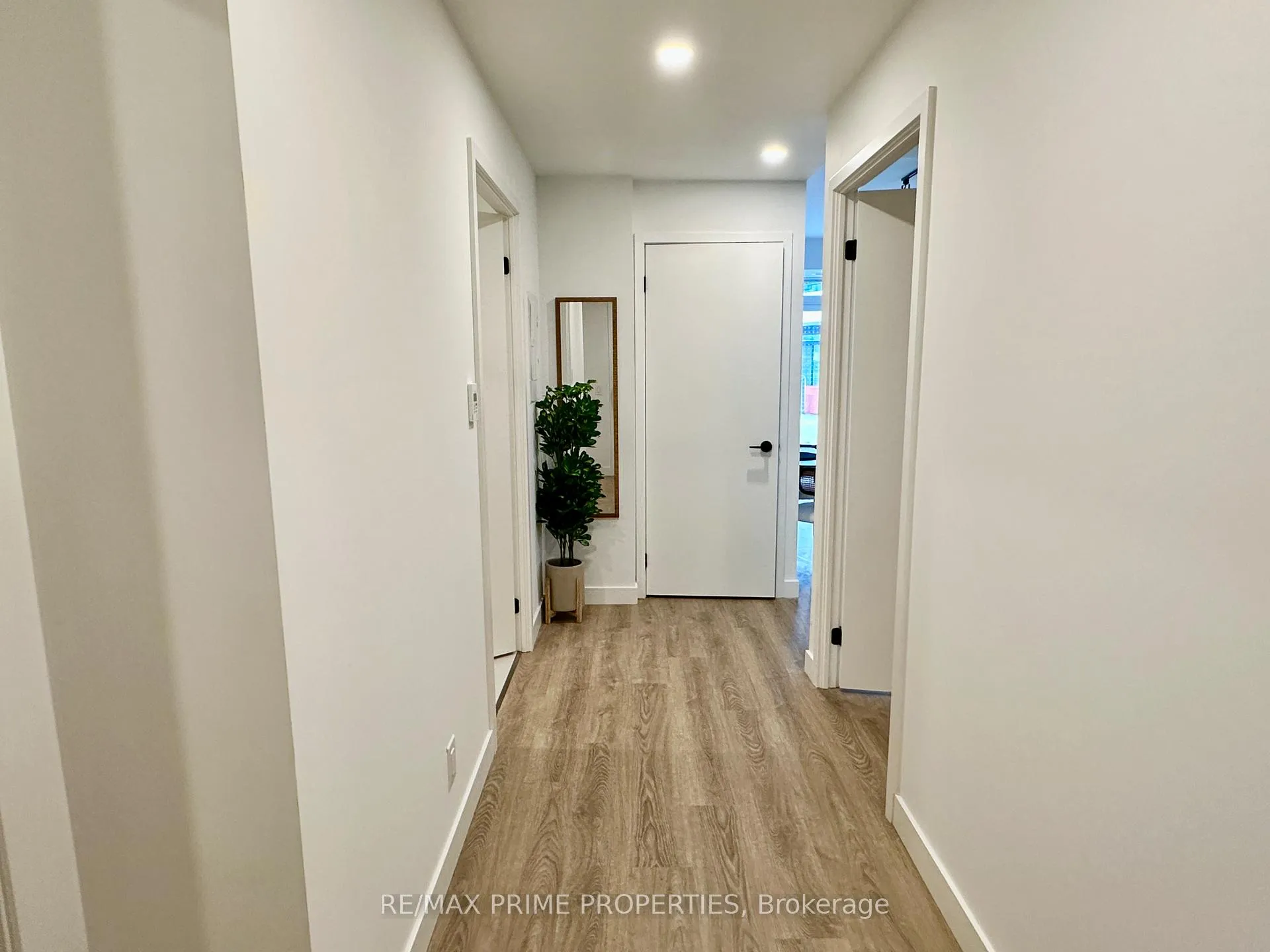 Photo 8 of Unit 344, 1050 Eastern Avenue, Toronto, The Beaches — HOMEH