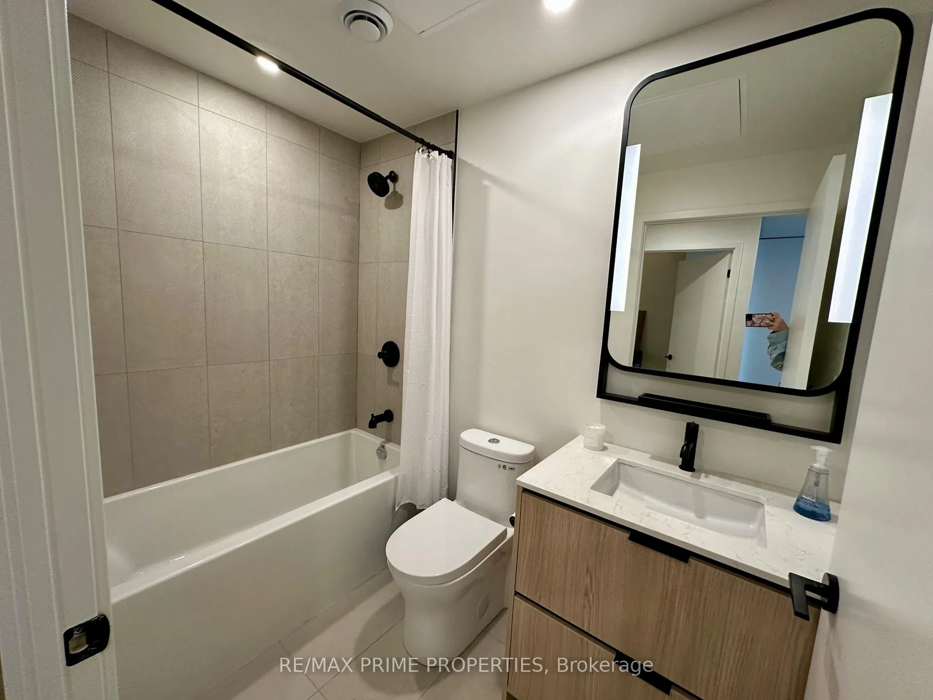 Photo 14 of Unit 344, 1050 Eastern Avenue, Toronto, The Beaches — HOMEH