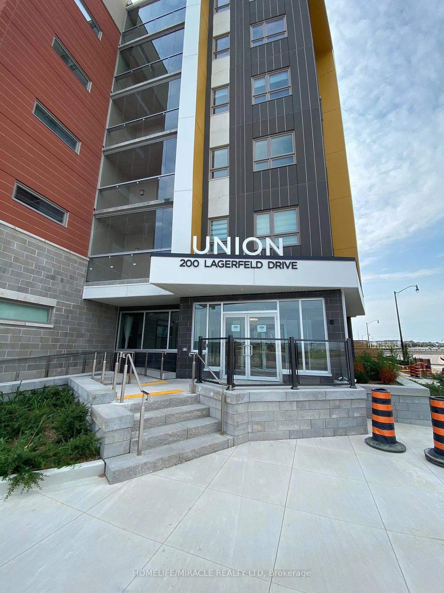 Photo 2 of Unit 508, 200 Lagerfeld Drive, Brampton, Northwest Brampton — HOMEH