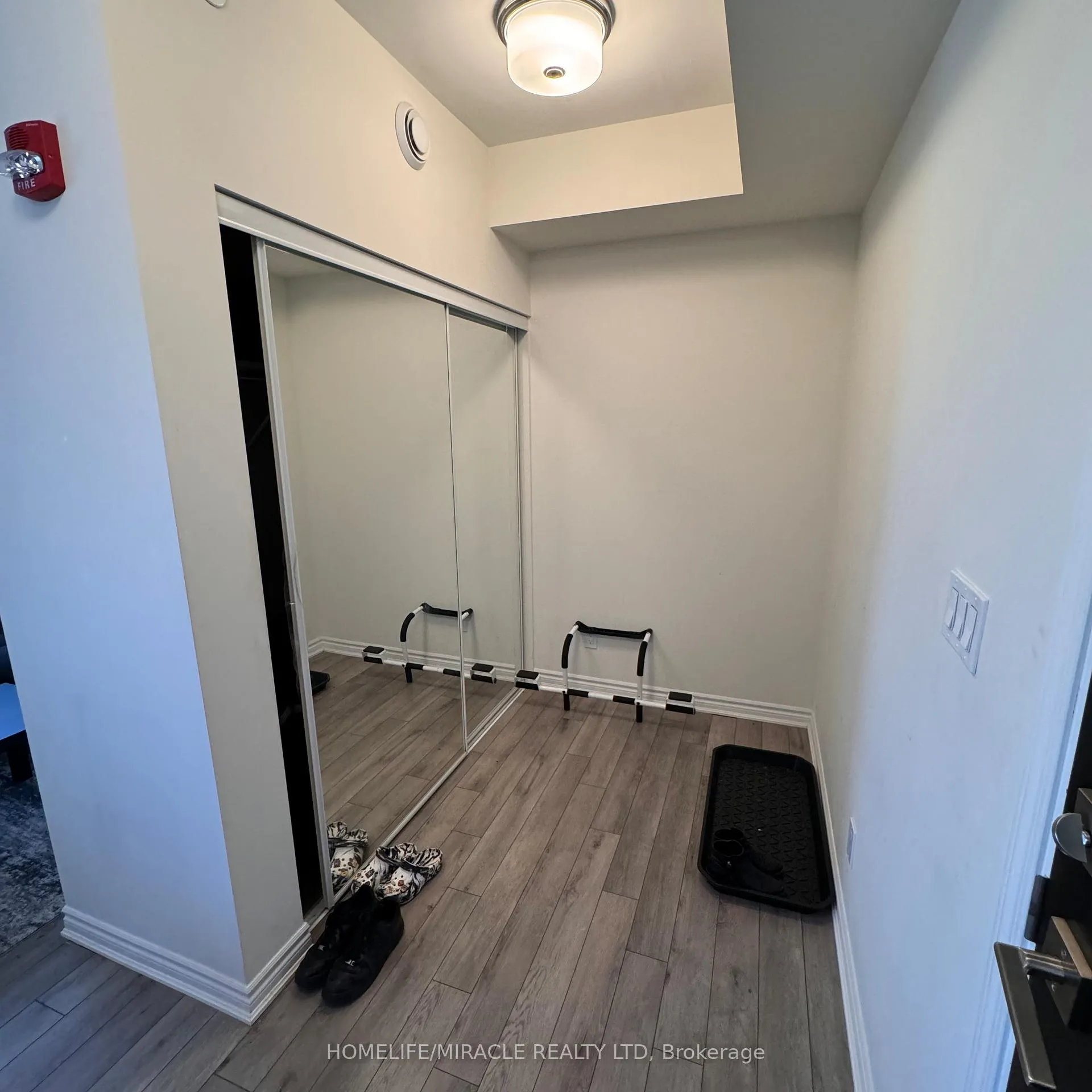 Photo 5 of Unit 508, 200 Lagerfeld Drive, Brampton, Northwest Brampton — HOMEH