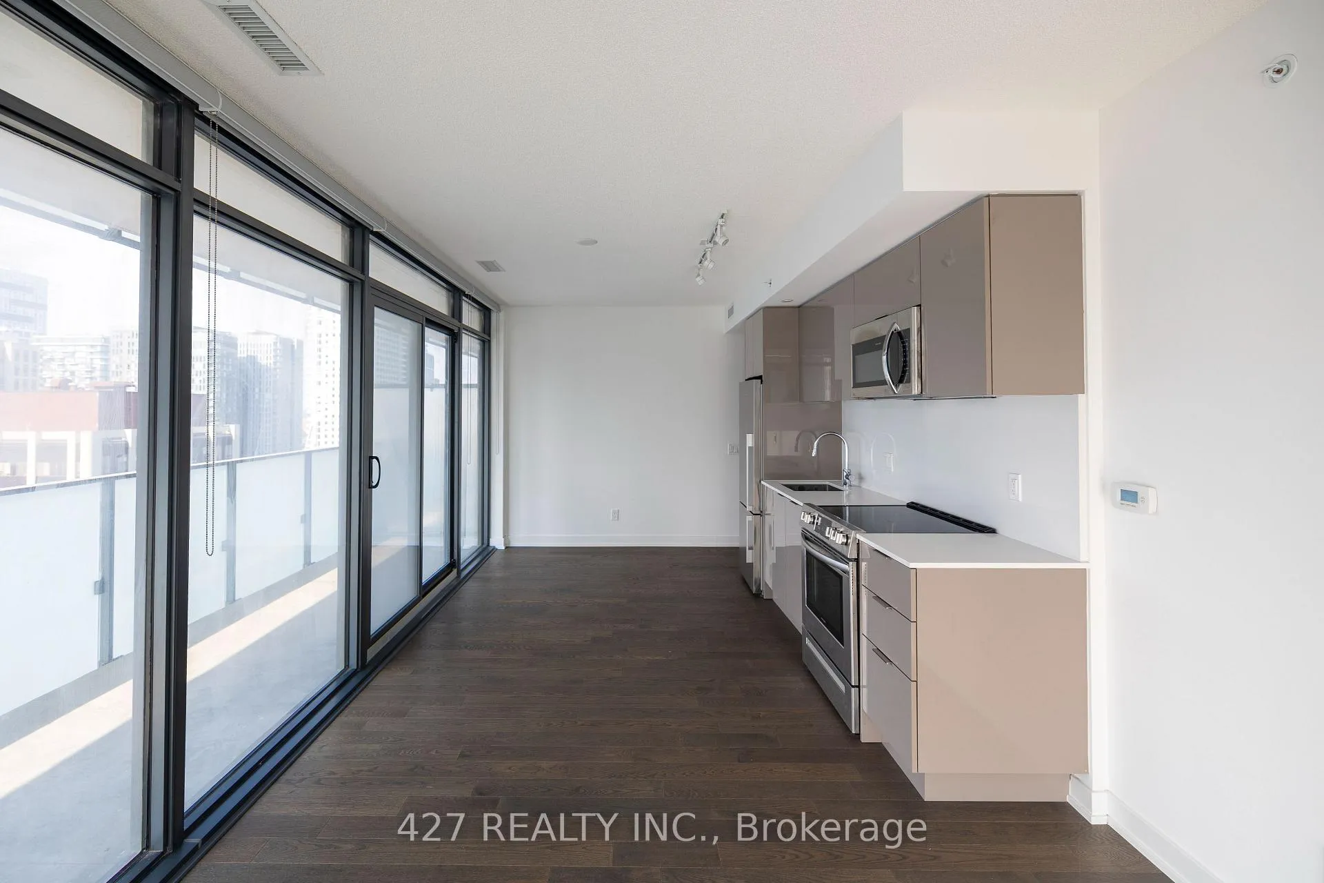 Photo 6 of Unit 1812, 25 Richmond St E Street, Toronto, Church-Yonge Corridor — HOMEH