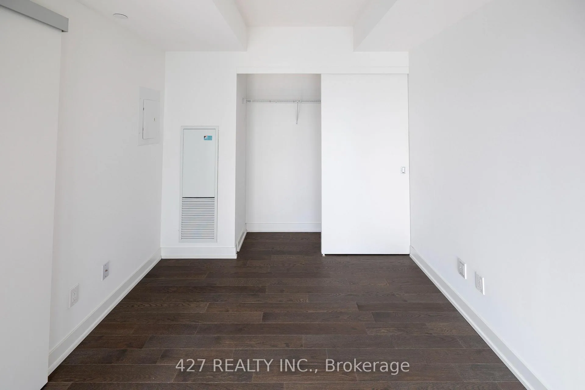 Photo 8 of Unit 1812, 25 Richmond St E Street, Toronto, Church-Yonge Corridor — HOMEH