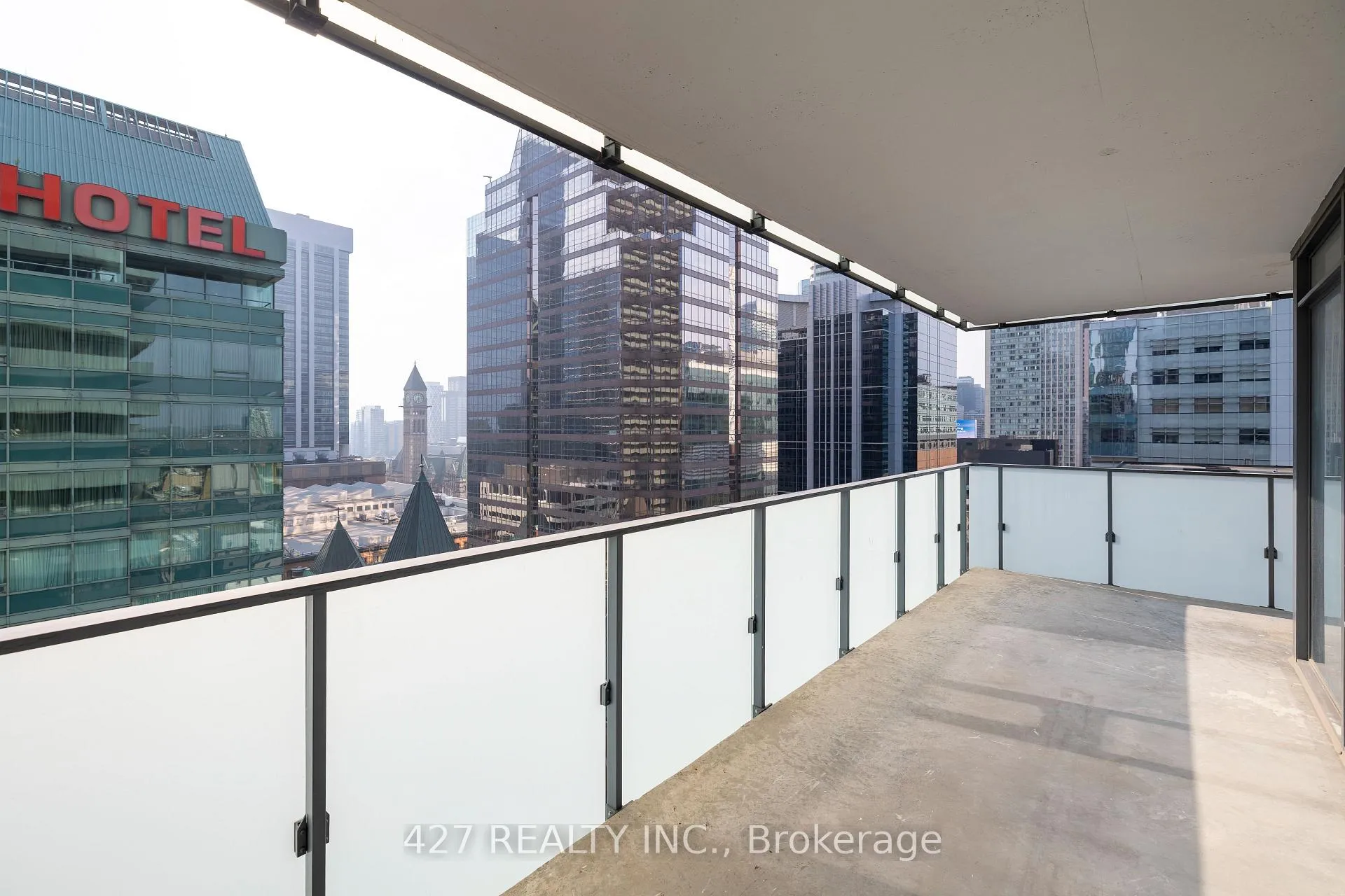 Photo 10 of Unit 1812, 25 Richmond St E Street, Toronto, Church-Yonge Corridor — HOMEH