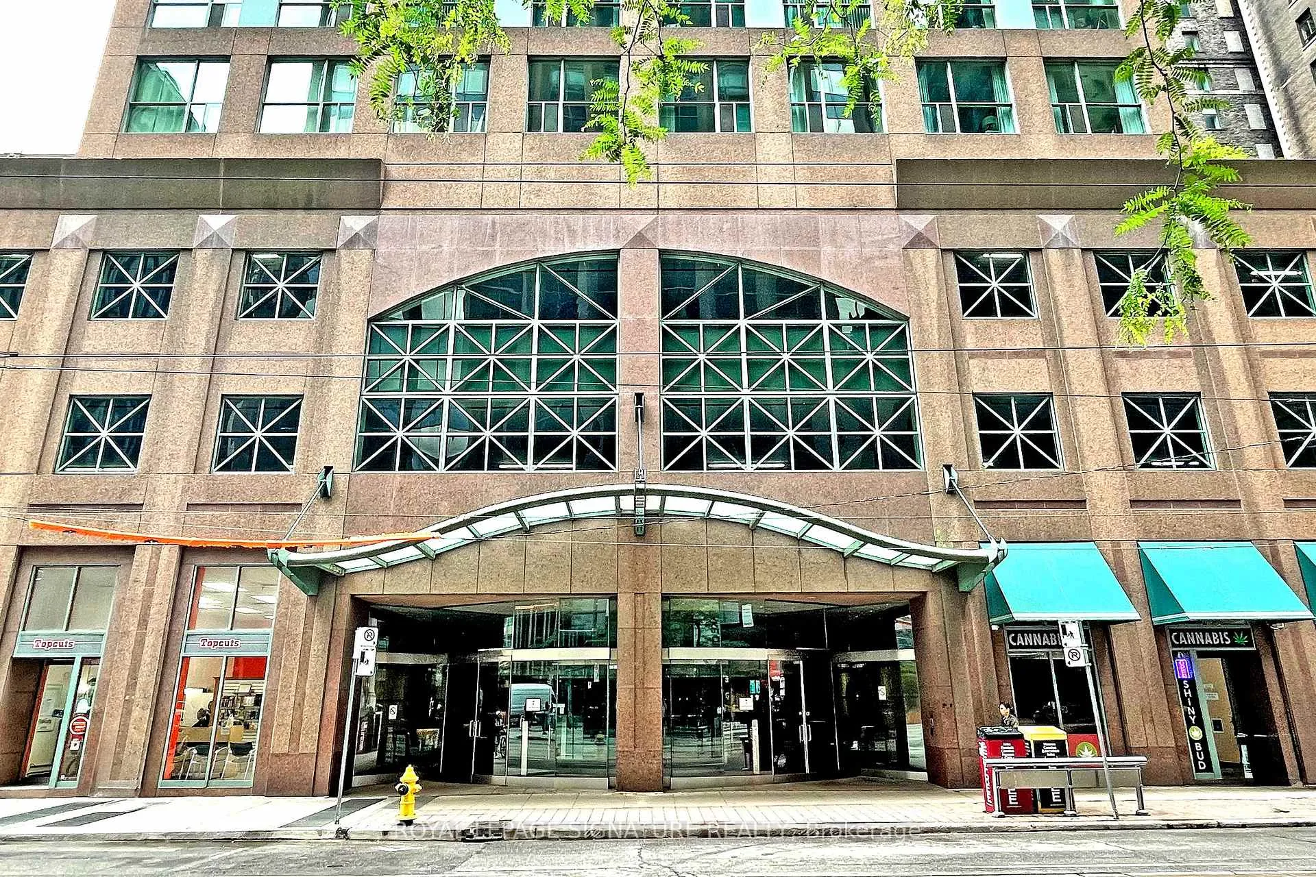 Photo 3 of Unit 1309, 7 King Street E, Toronto, Church-Yonge Corridor — HOMEH
