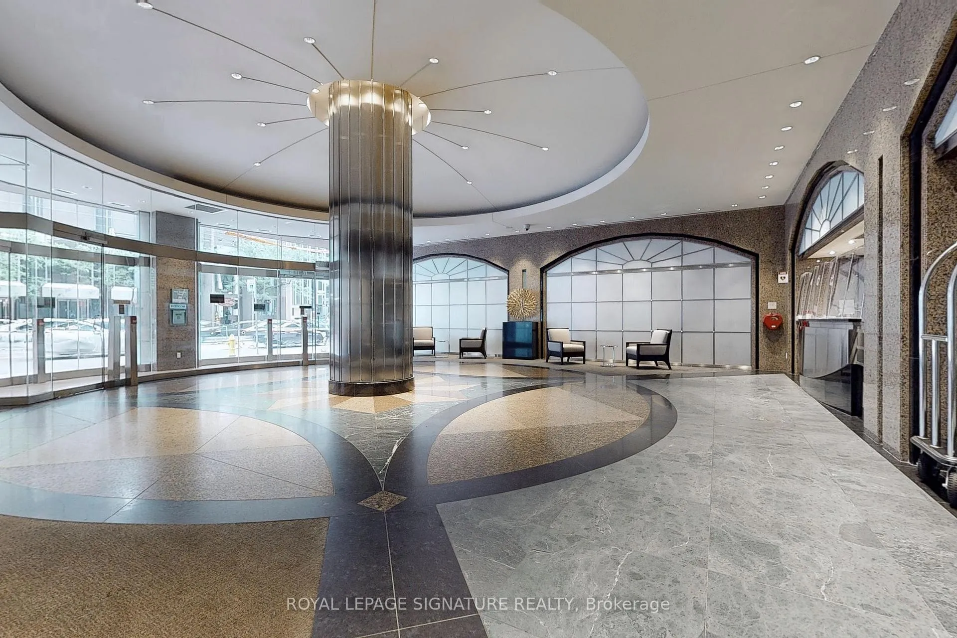 Photo 4 of Unit 1309, 7 King Street E, Toronto, Church-Yonge Corridor — HOMEH