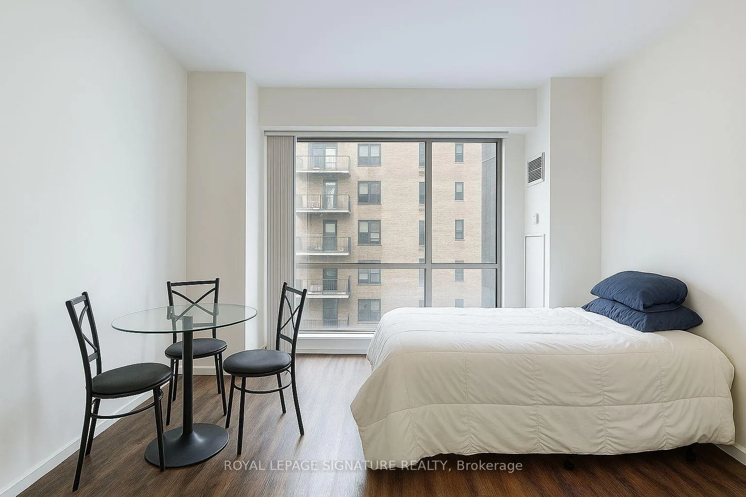 Photo 8 of Unit 1309, 7 King Street E, Toronto, Church-Yonge Corridor — HOMEH