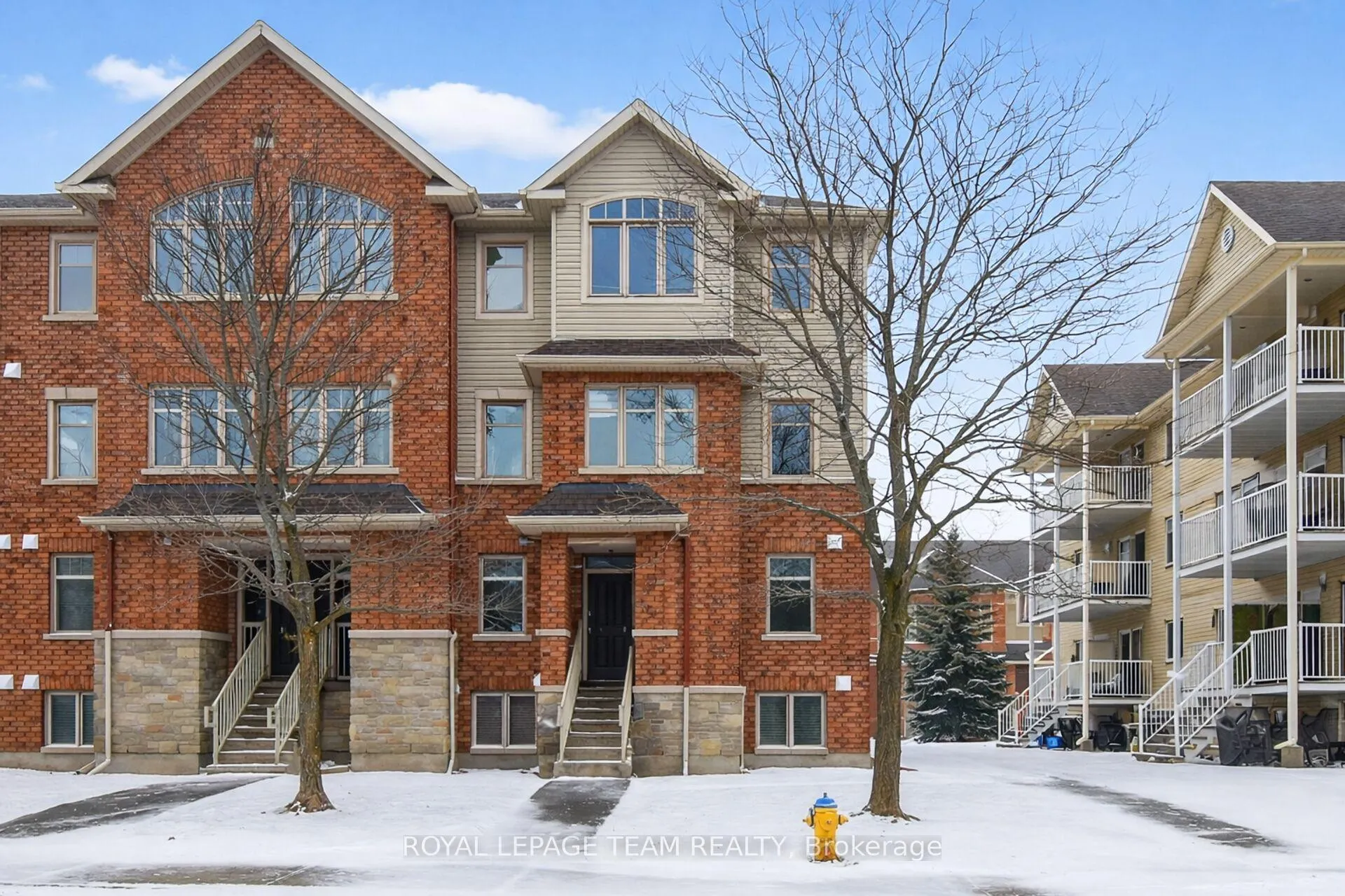 Front of 255 Deercroft Avenue