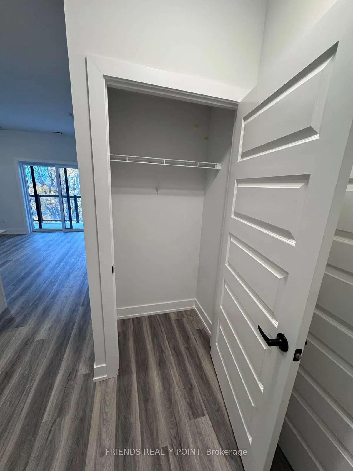 Photo 3 of Unit 505, 1100 Lackner Place S, Kitchener — HOMEH