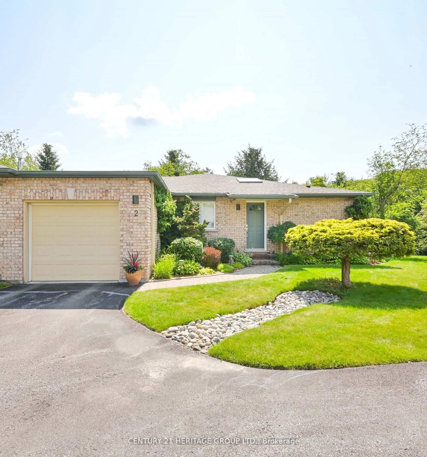 Photo 1 of Unit 2, 23 Reddington Drive, Caledon, Palgrave — HOMEH