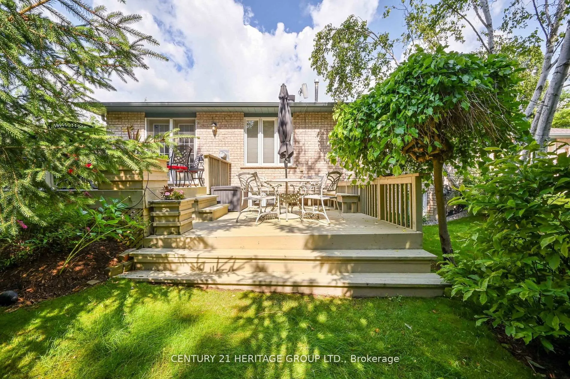 Photo 6 of Unit 2, 23 Reddington Drive, Caledon, Palgrave — HOMEH