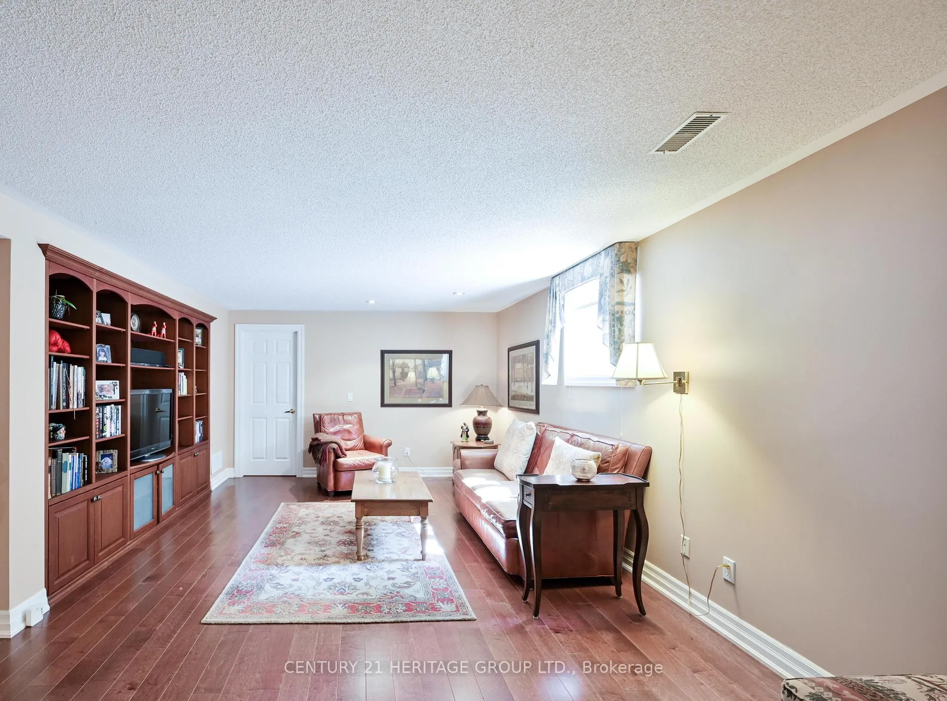 Photo 22 of Unit 2, 23 Reddington Drive, Caledon, Palgrave — HOMEH