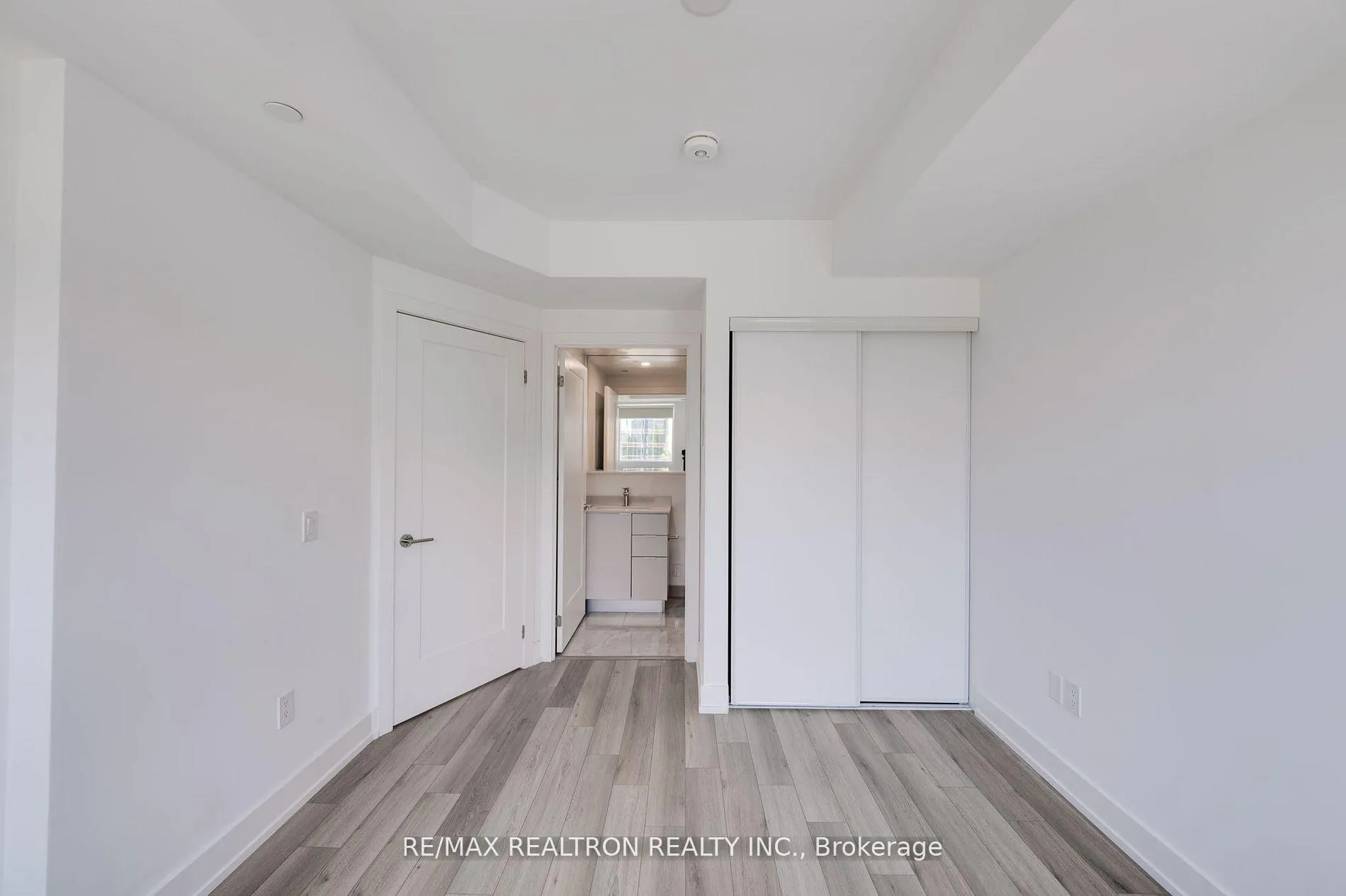 Photo 11 of Unit 815, 9 Clegg Road, Markham, Unionville — HOMEH