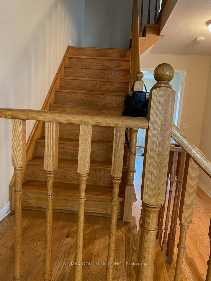Photo 5 of 23 Goodsway Trail, Brampton, Northwest Brampton — HOMEH