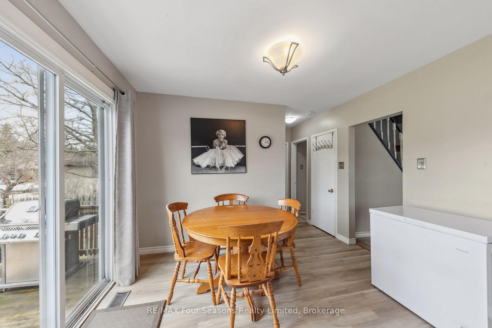 Photo 8 of 7146 Highway 26, Clearview, Stayner — HOMEH