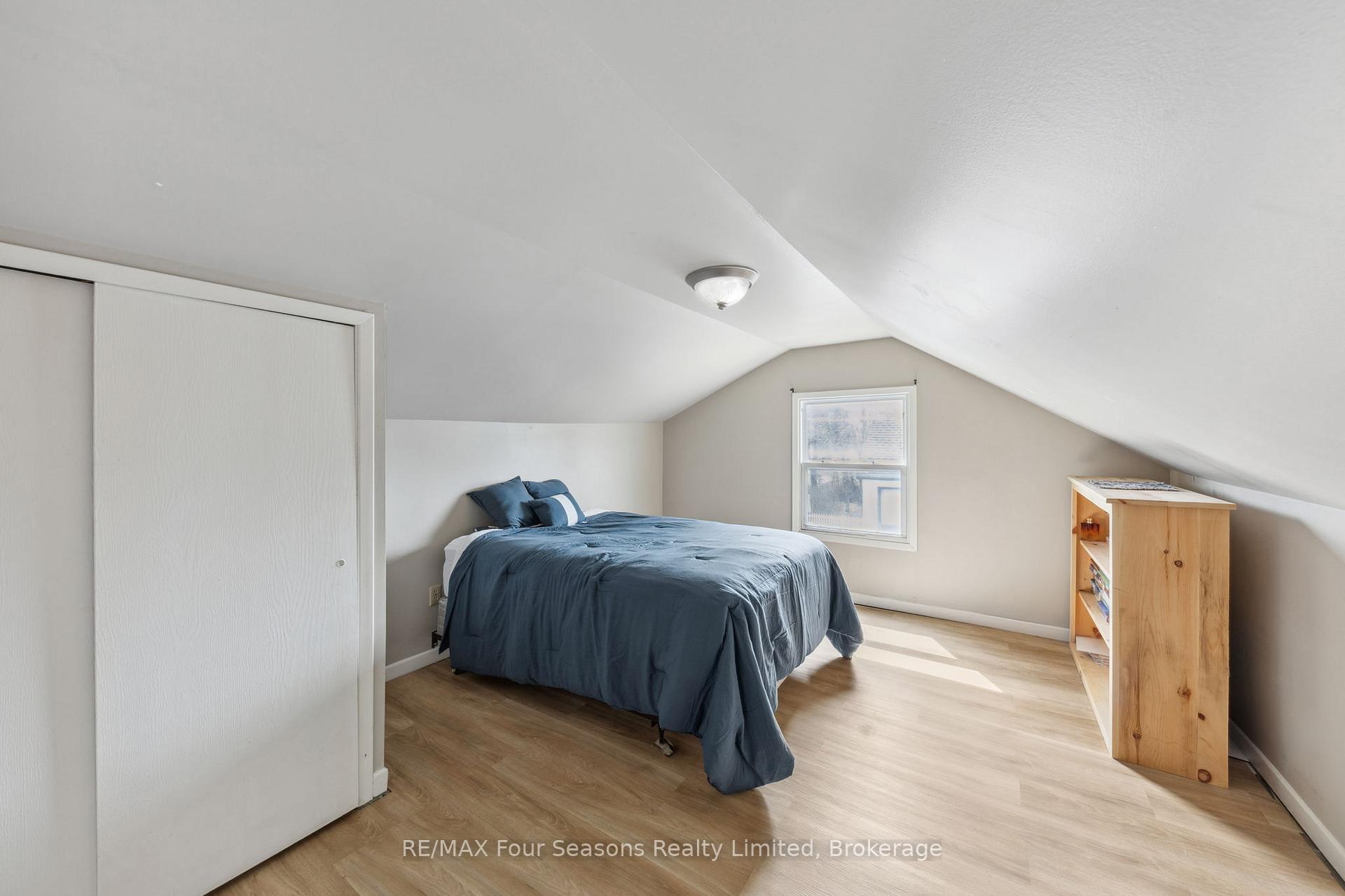 Photo 15 of 7146 Highway 26, Clearview, Stayner — HOMEH