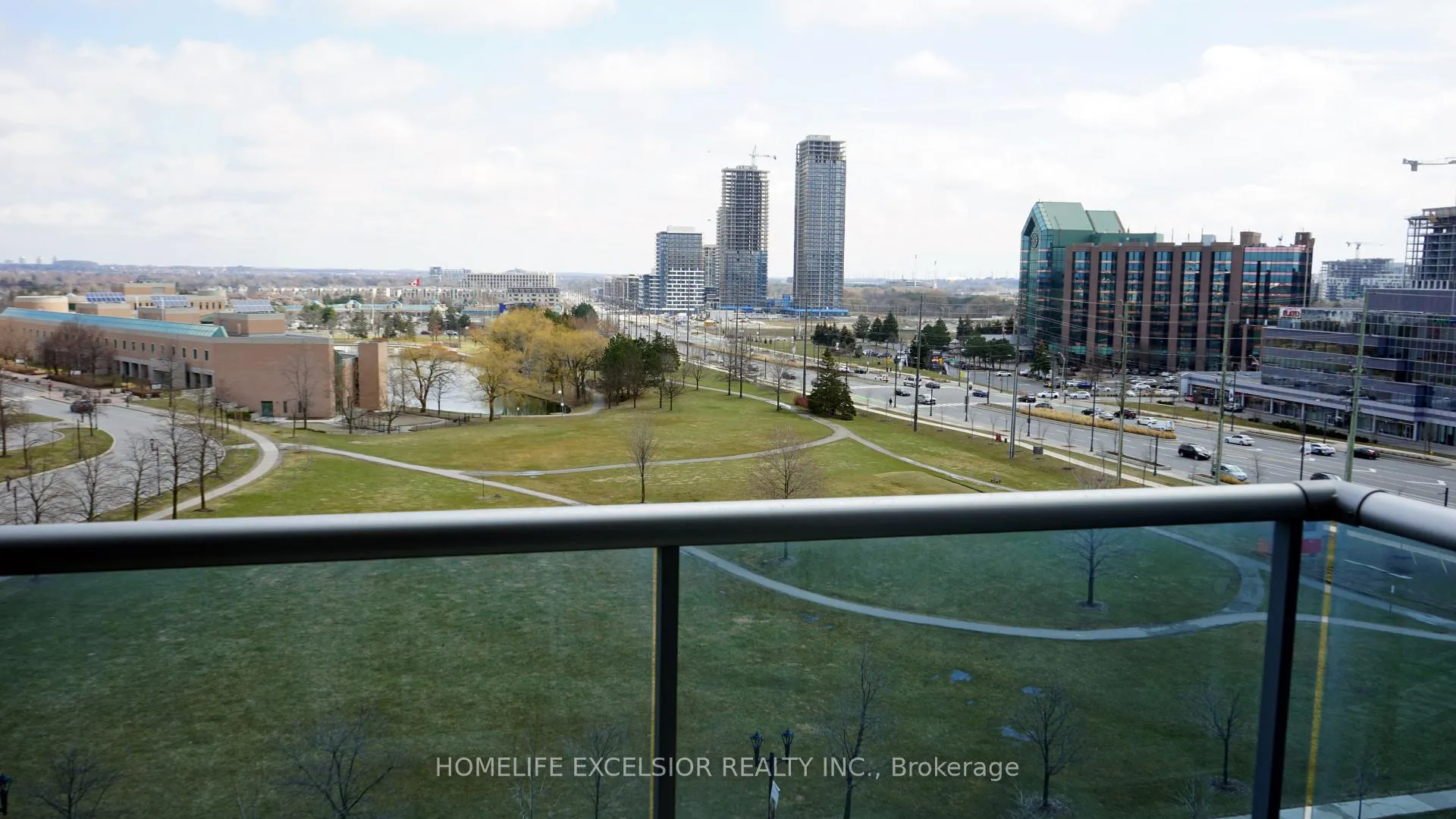 Photo 2 of Unit 923, 33 Cox Boulevard, Markham, Unionville — HOMEH
