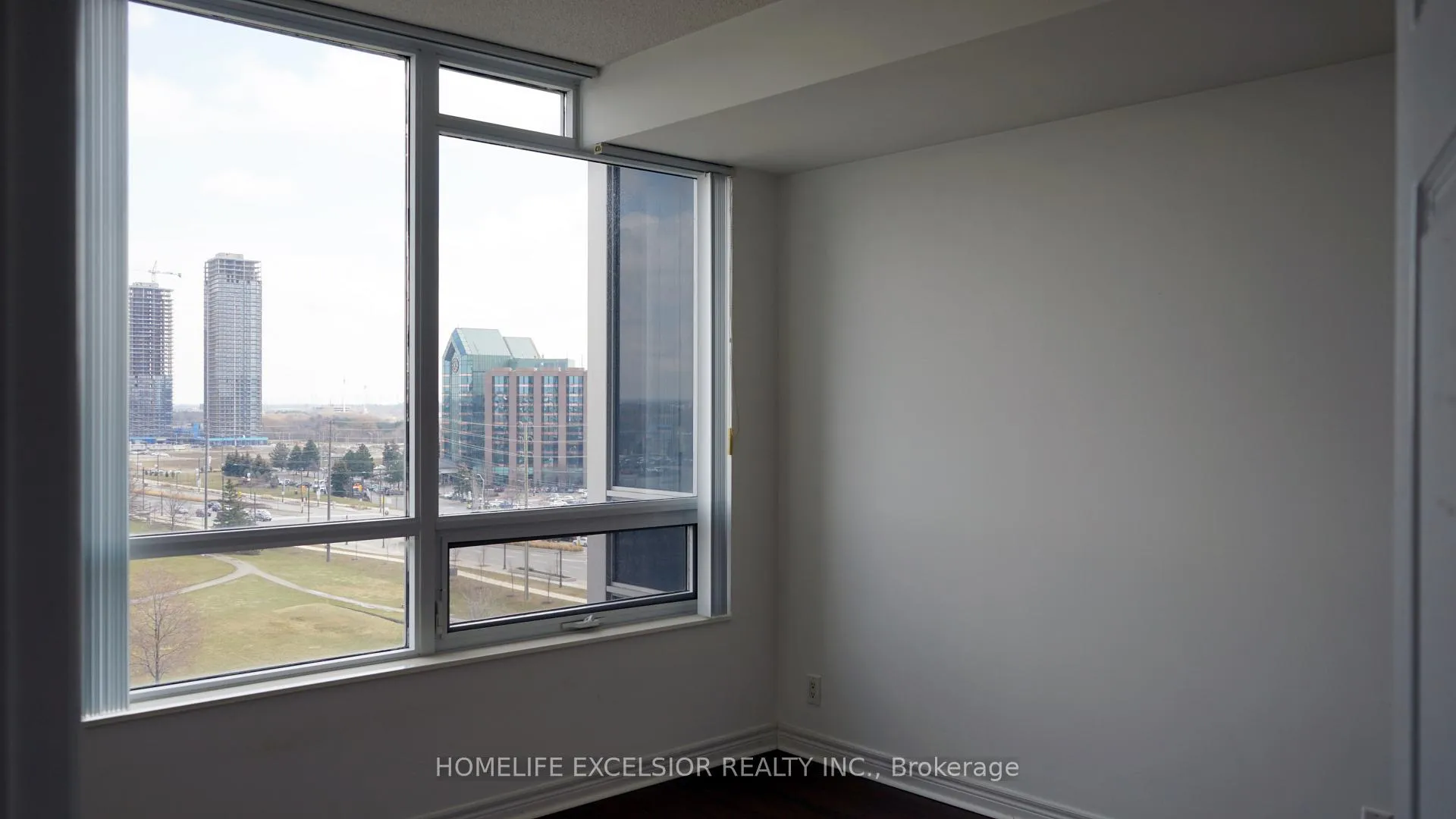 Photo 5 of Unit 923, 33 Cox Boulevard, Markham, Unionville — HOMEH