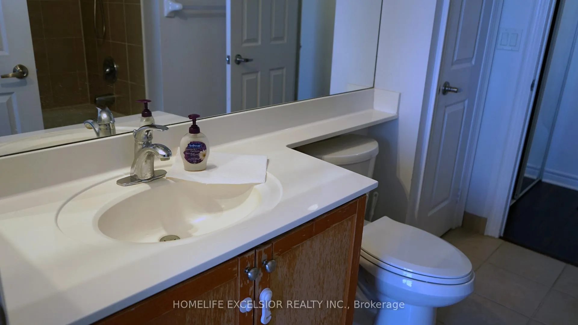 Photo 7 of Unit 923, 33 Cox Boulevard, Markham, Unionville — HOMEH
