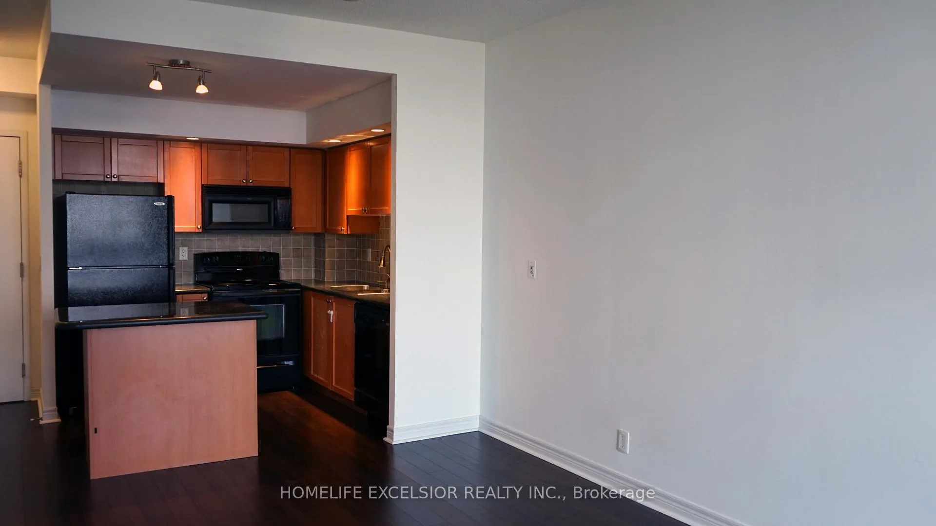 Photo 12 of Unit 923, 33 Cox Boulevard, Markham, Unionville — HOMEH