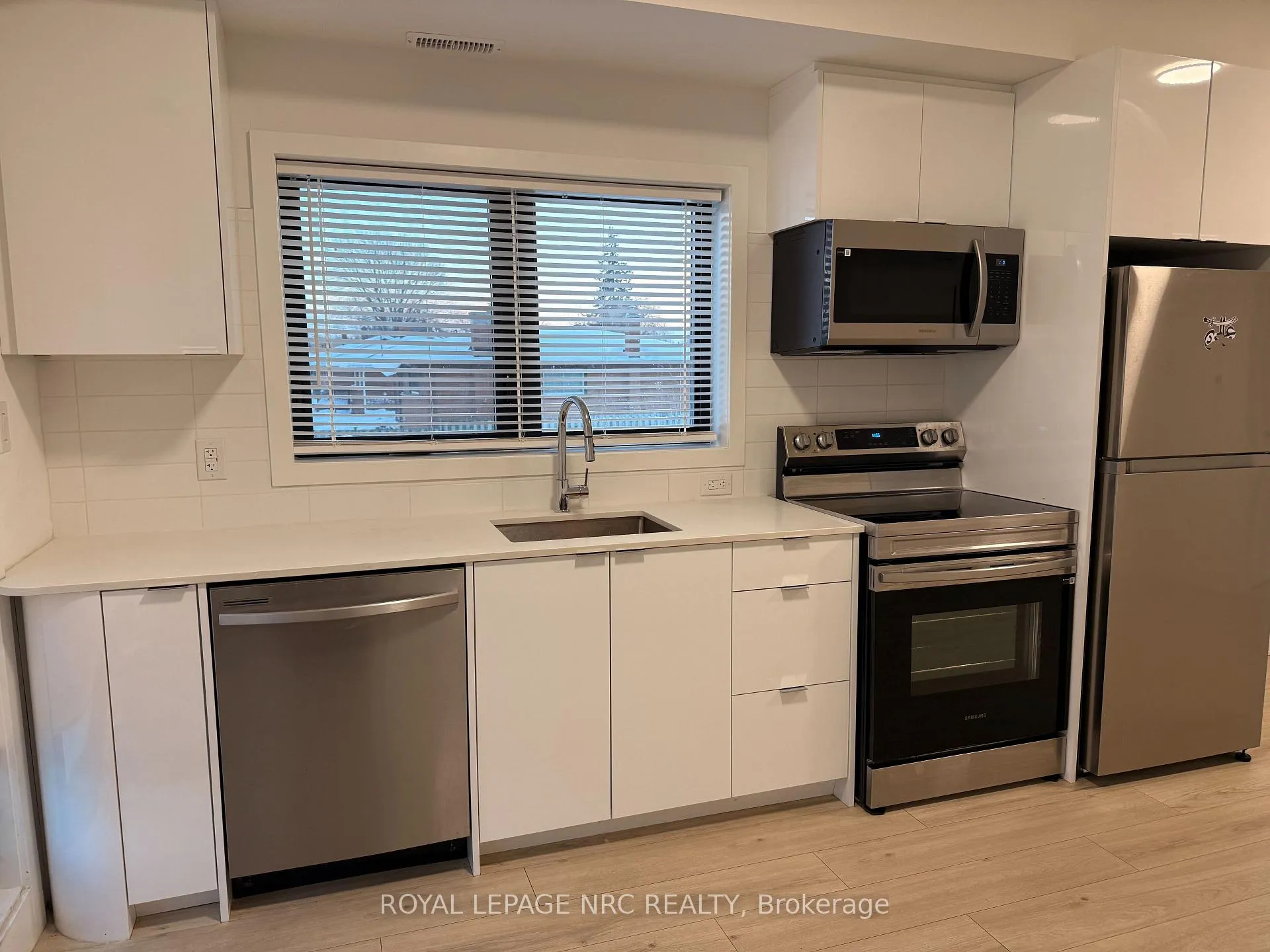 Photo 5 of Unit 207, 7277 Wilson Crescent, Niagara Falls, Oldfield — HOMEH
