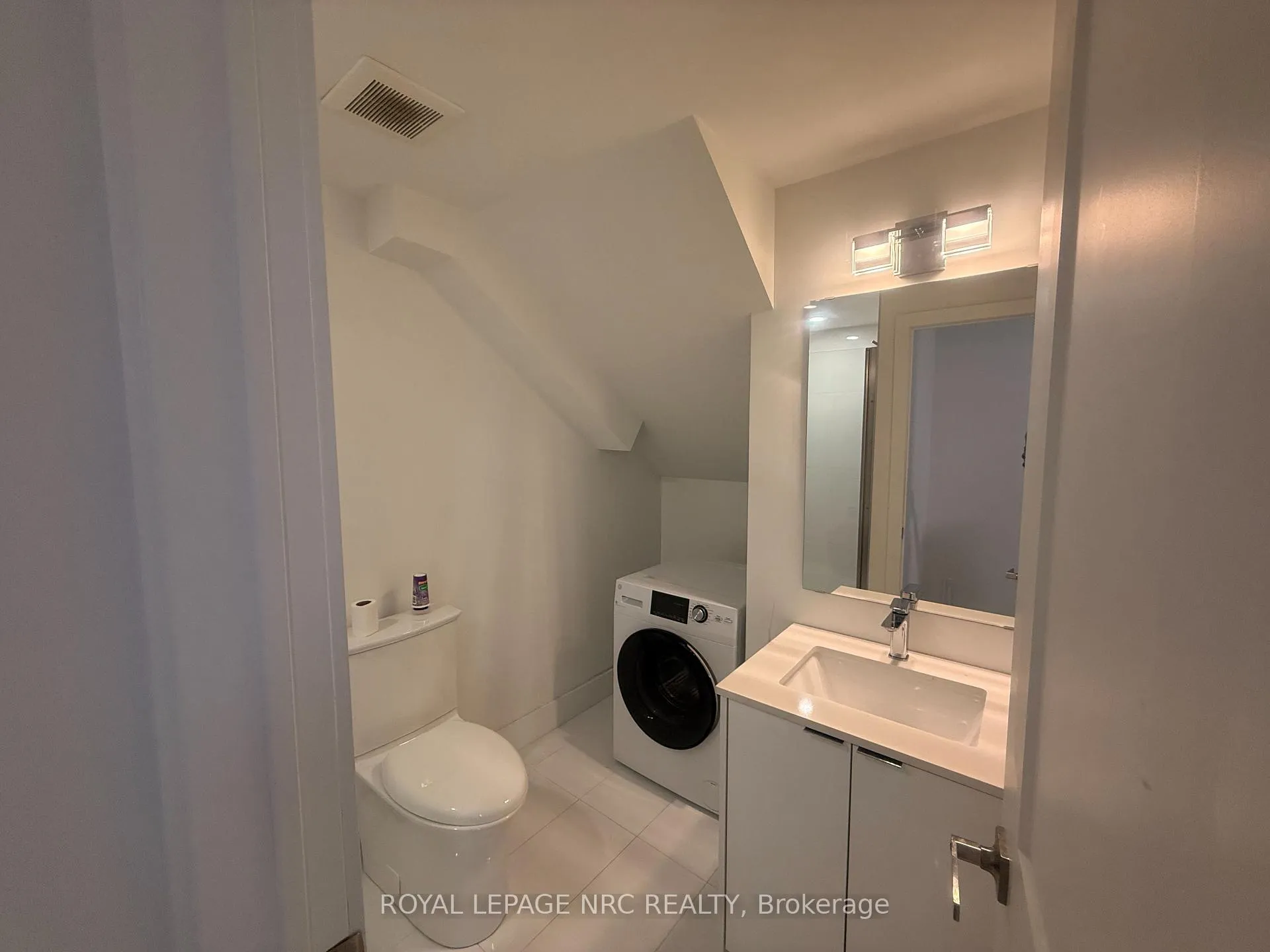 Photo 8 of Unit 207, 7277 Wilson Crescent, Niagara Falls, Oldfield — HOMEH