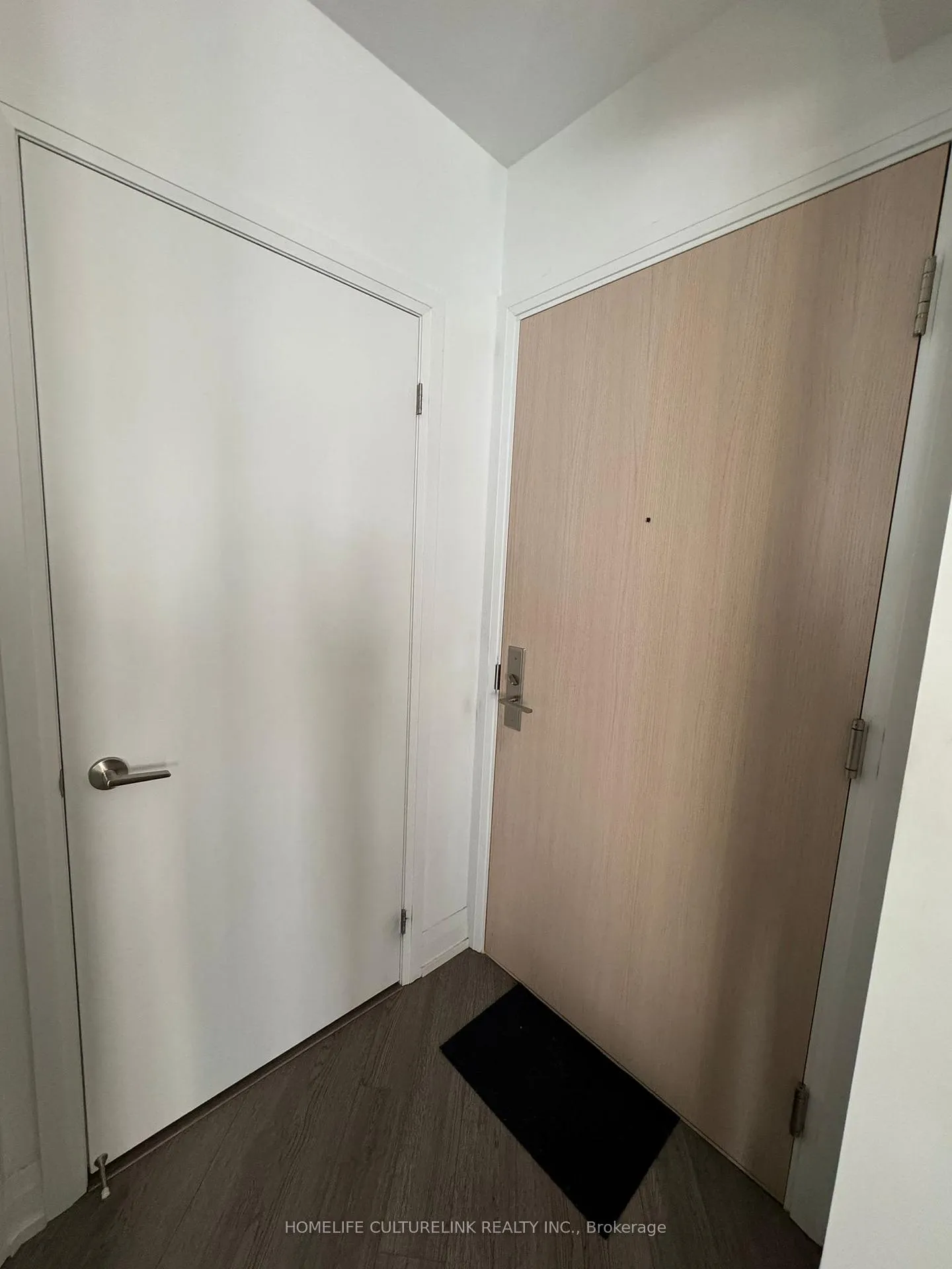 Photo 2 of Unit 3002, 77 Mutual Street, Toronto, Church-Yonge Corridor — HOMEH