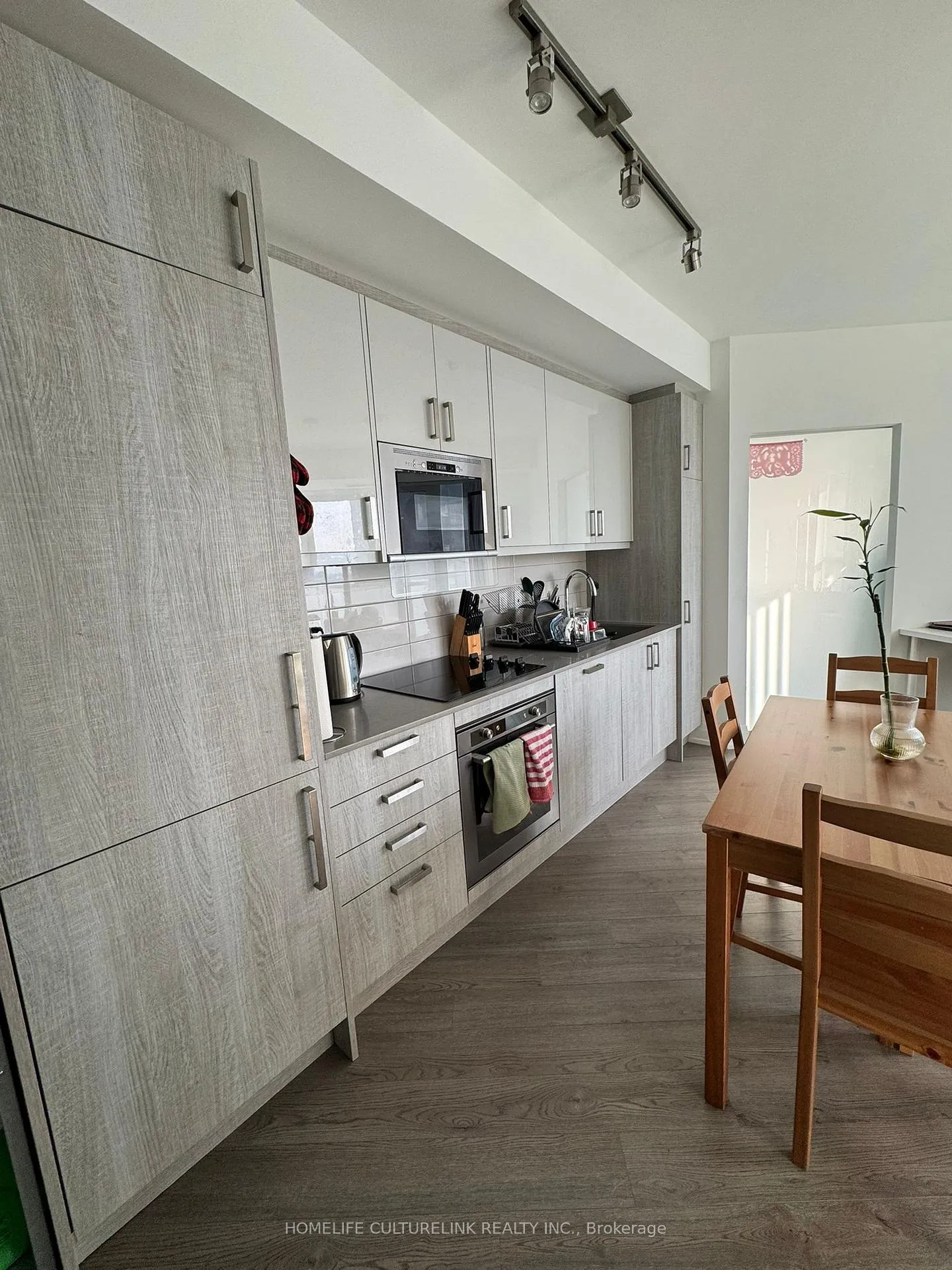 Photo 10 of Unit 3002, 77 Mutual Street, Toronto, Church-Yonge Corridor — HOMEH