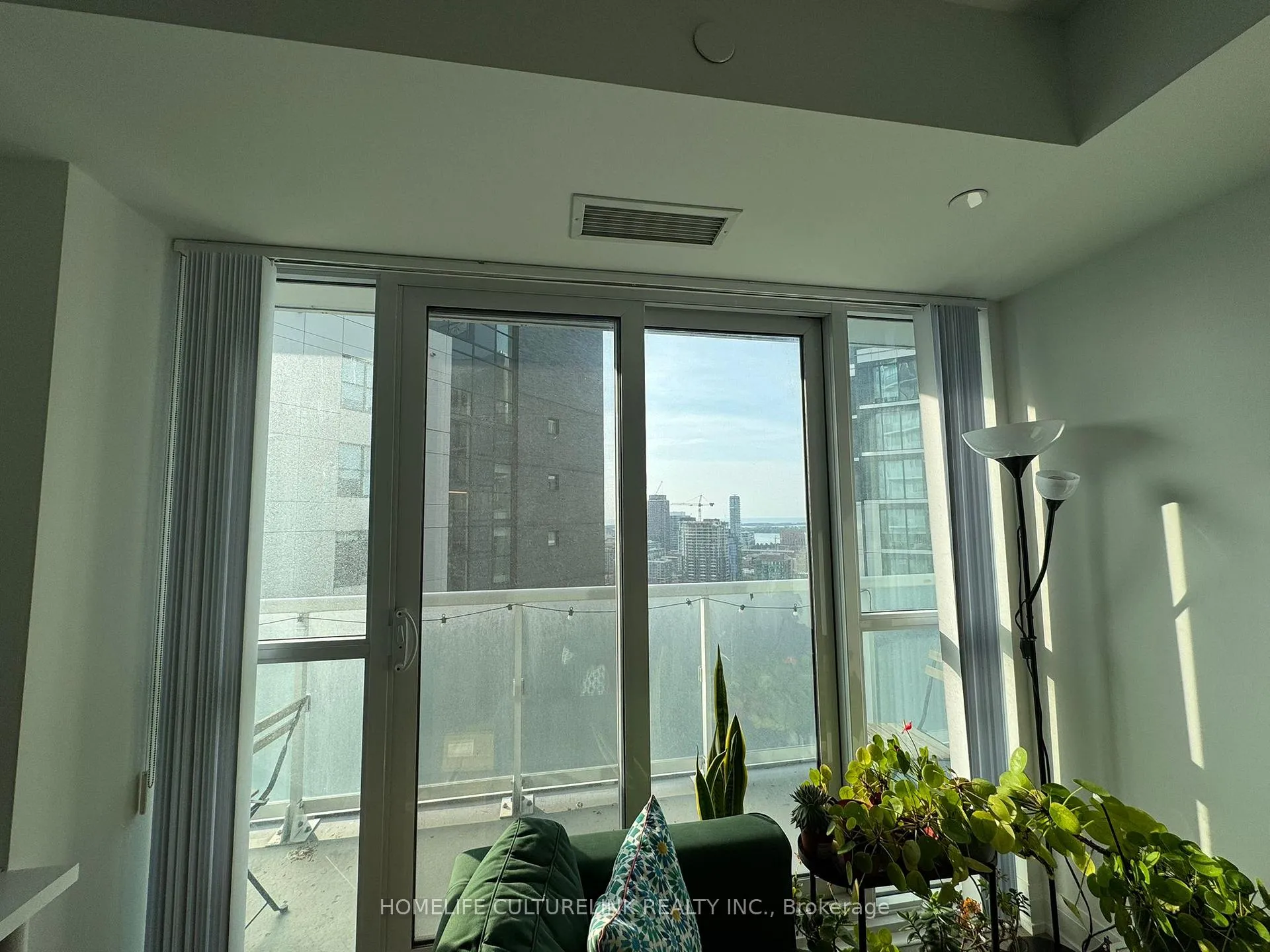 Photo 13 of Unit 3002, 77 Mutual Street, Toronto, Church-Yonge Corridor — HOMEH