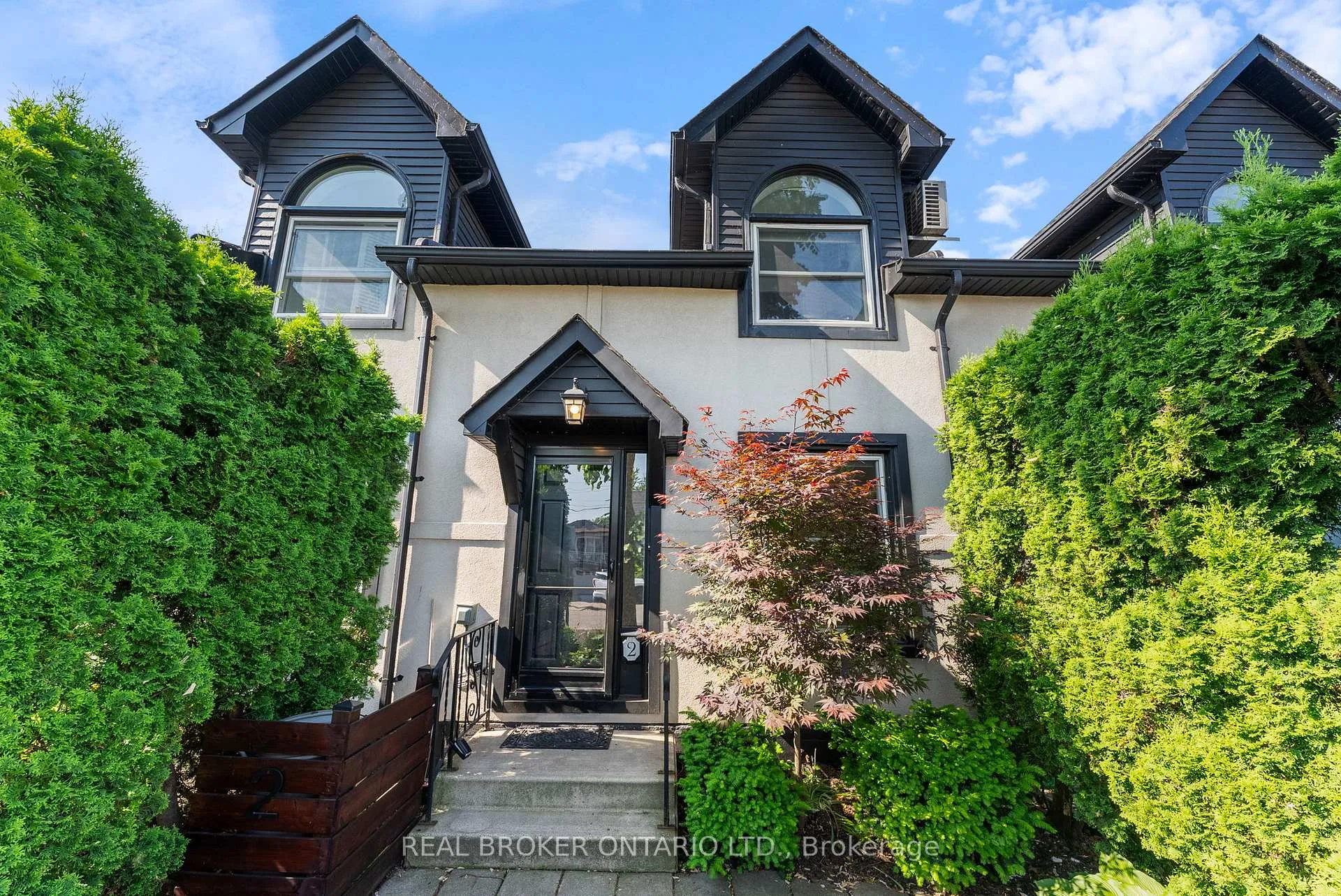 Photo 5 of Unit 2, 23 Macaulay Street W, Hamilton, North End — HOMEH