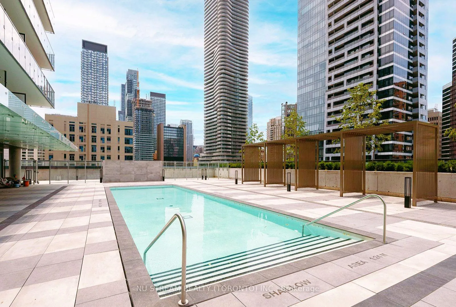 Photo 10 of Unit 1708, 3 Gloucester Street, Toronto, Church-Yonge Corridor — HOMEH