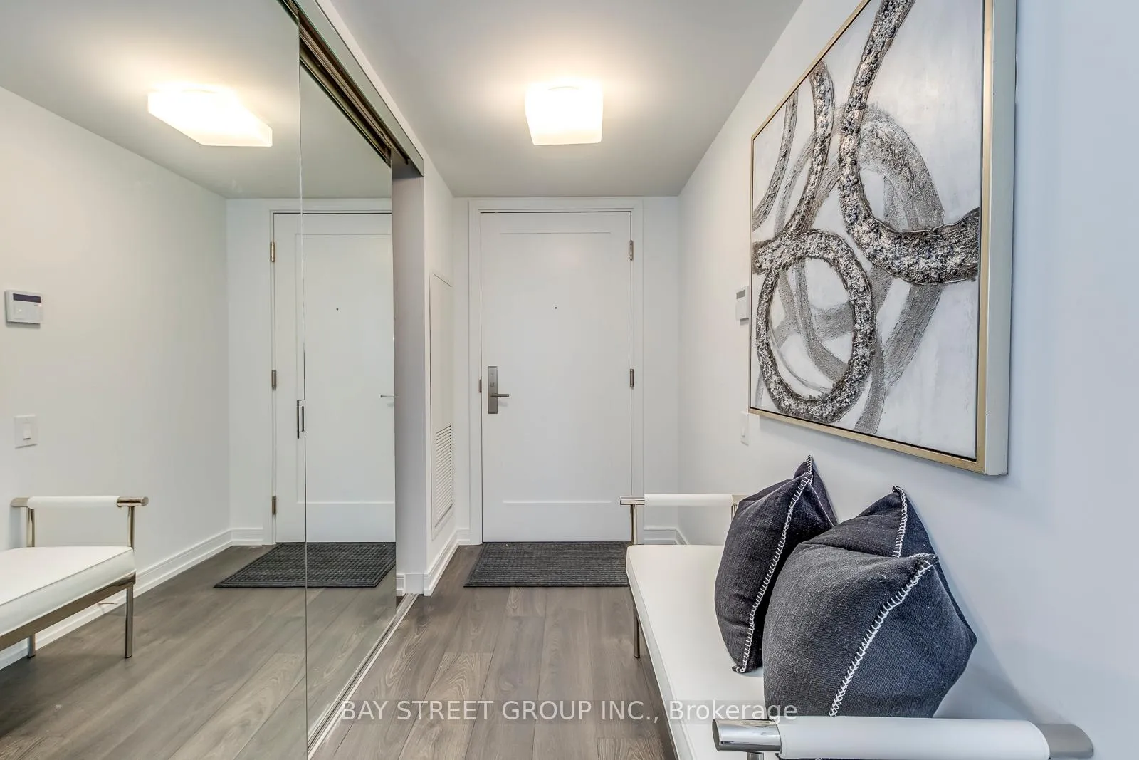 Photo 5 of Unit 513, 3 Gloucester Street, Toronto, Church-Yonge Corridor — HOMEH