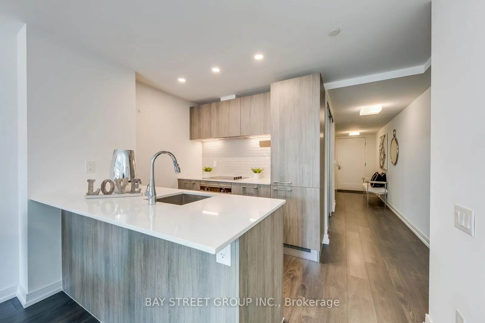 Photo 6 of Unit 513, 3 Gloucester Street, Toronto, Church-Yonge Corridor — HOMEH