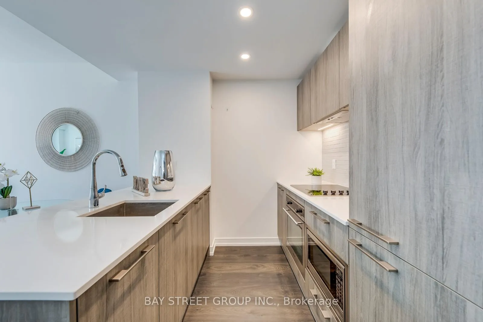 Photo 7 of Unit 513, 3 Gloucester Street, Toronto, Church-Yonge Corridor — HOMEH