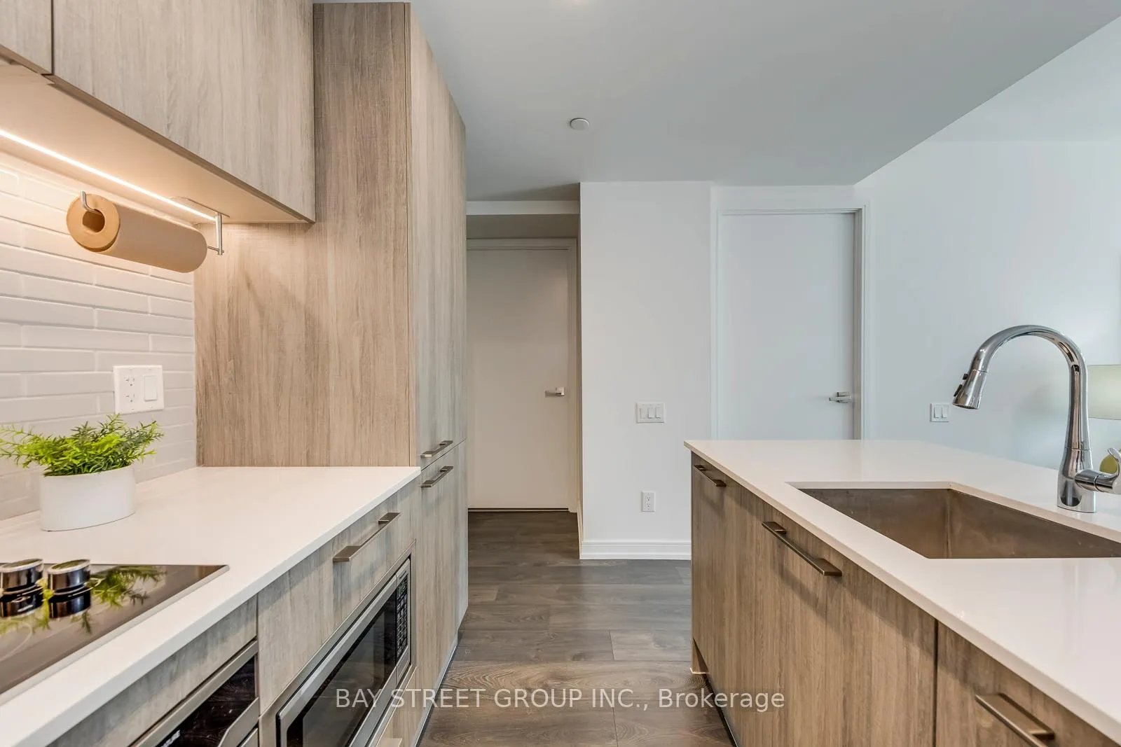 Photo 9 of Unit 513, 3 Gloucester Street, Toronto, Church-Yonge Corridor — HOMEH
