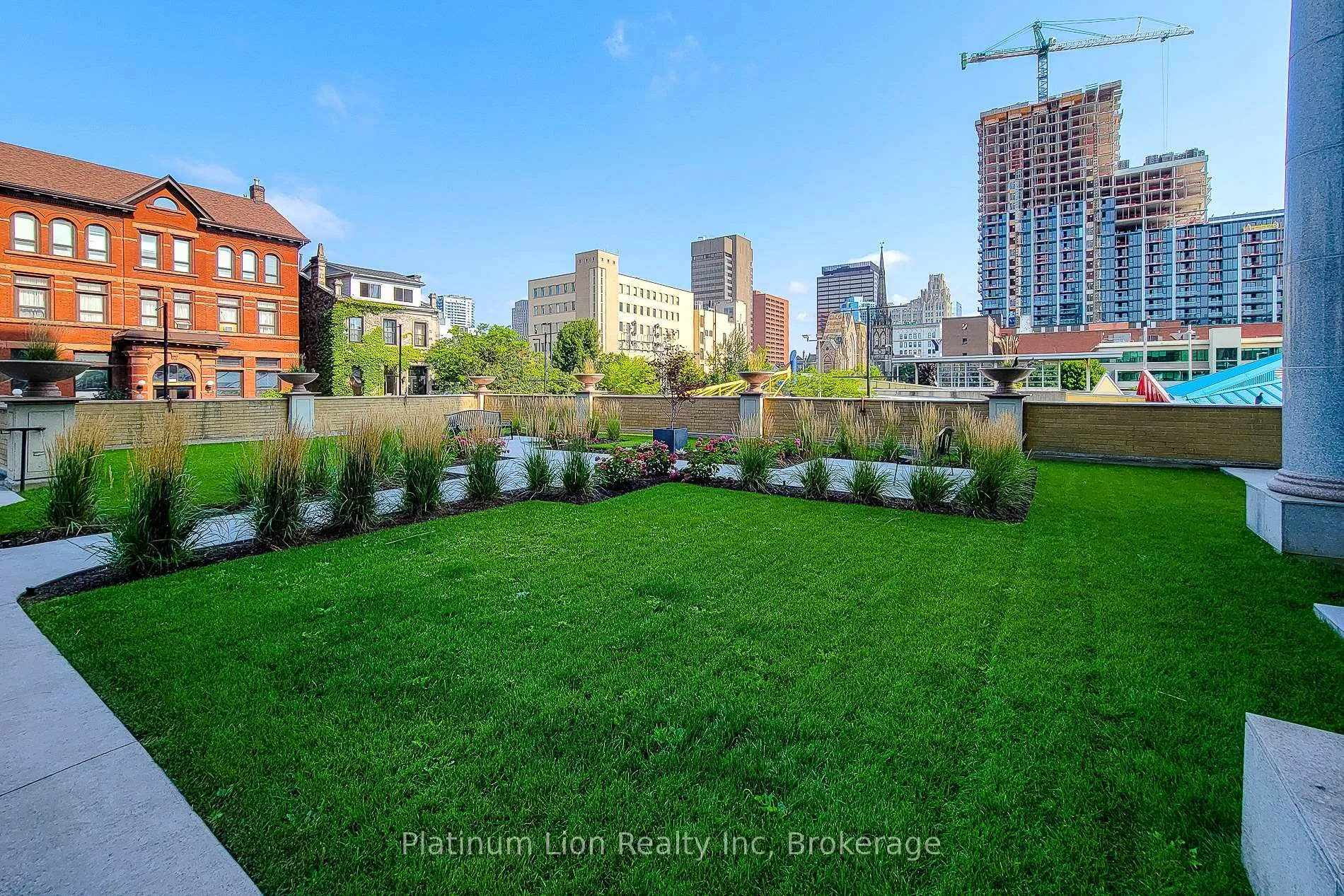 Photo 3 of Unit 402, 135 James Street S, Hamilton, Corktown — HOMEH