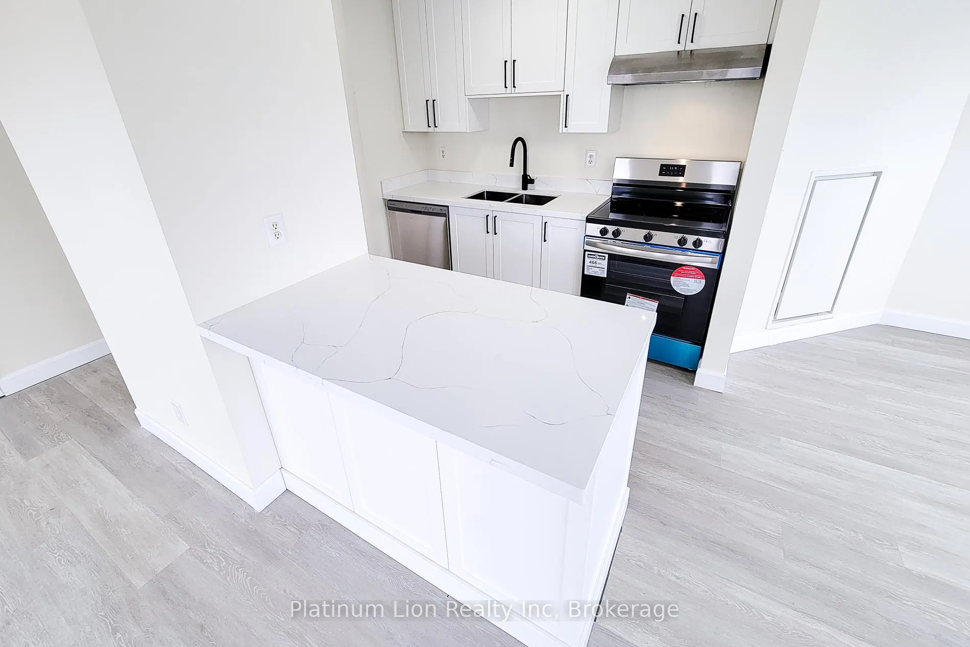 Photo 20 of Unit 402, 135 James Street S, Hamilton, Corktown — HOMEH