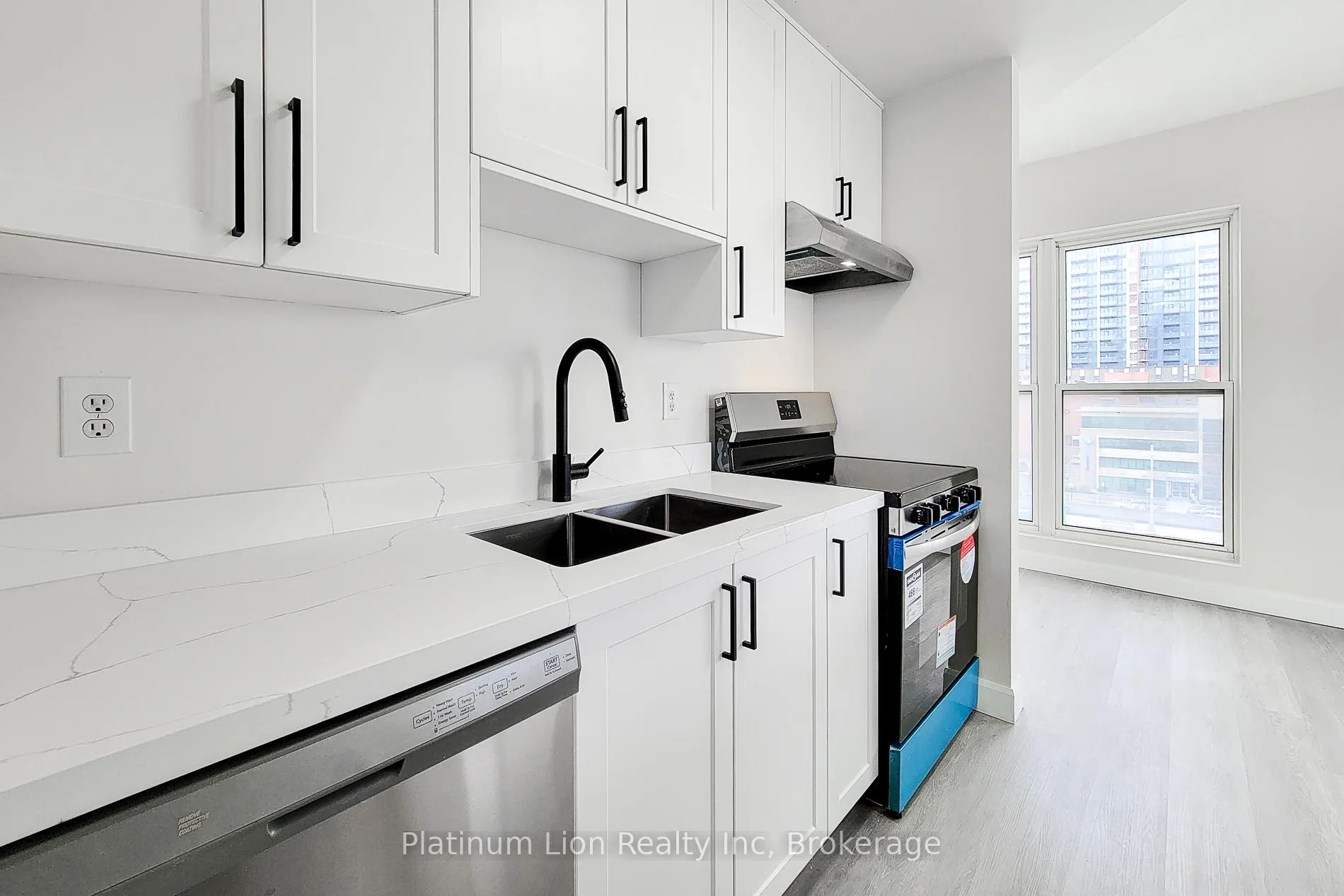 Photo 24 of Unit 402, 135 James Street S, Hamilton, Corktown — HOMEH
