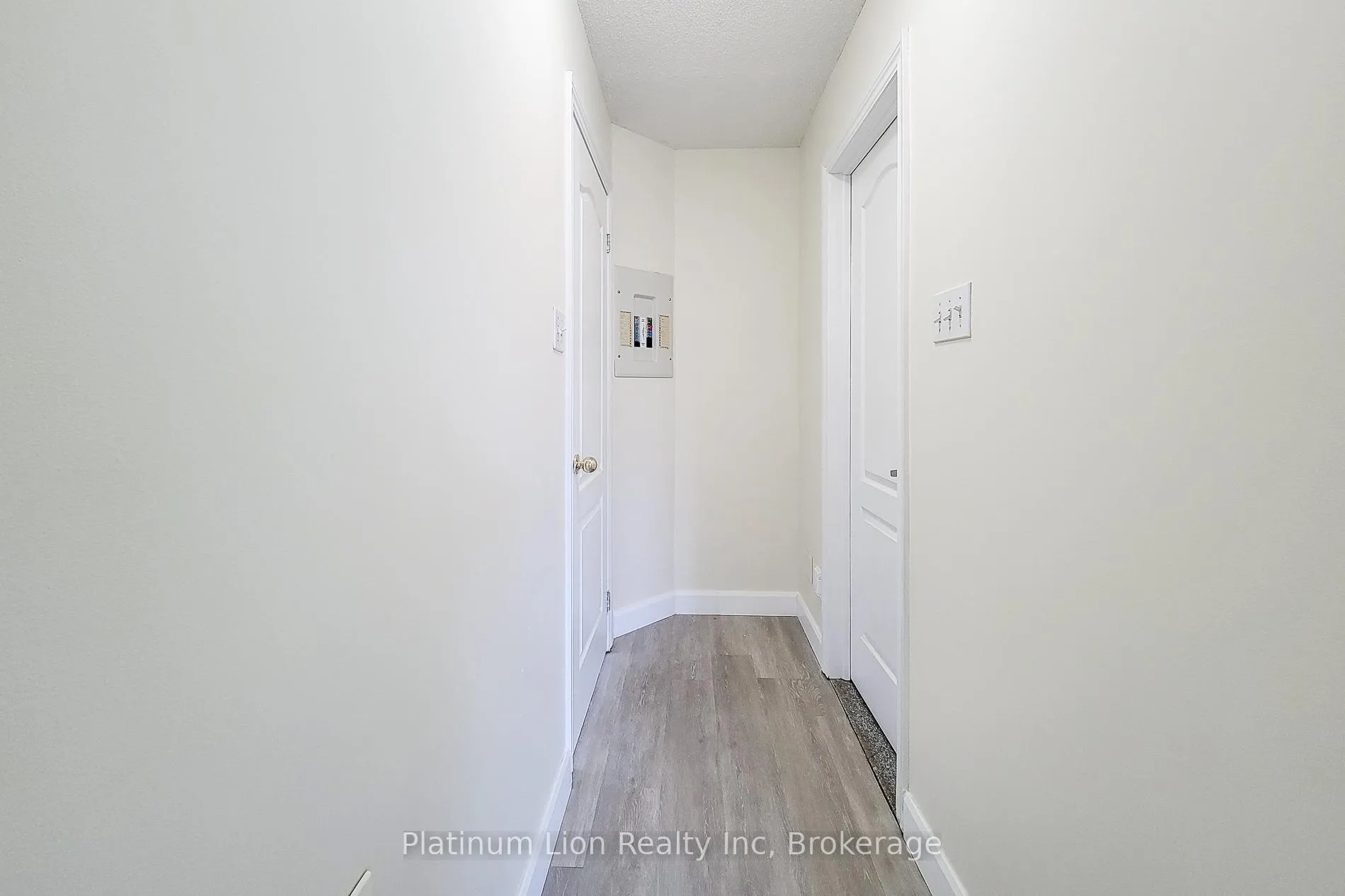 Photo 30 of Unit 402, 135 James Street S, Hamilton, Corktown — HOMEH