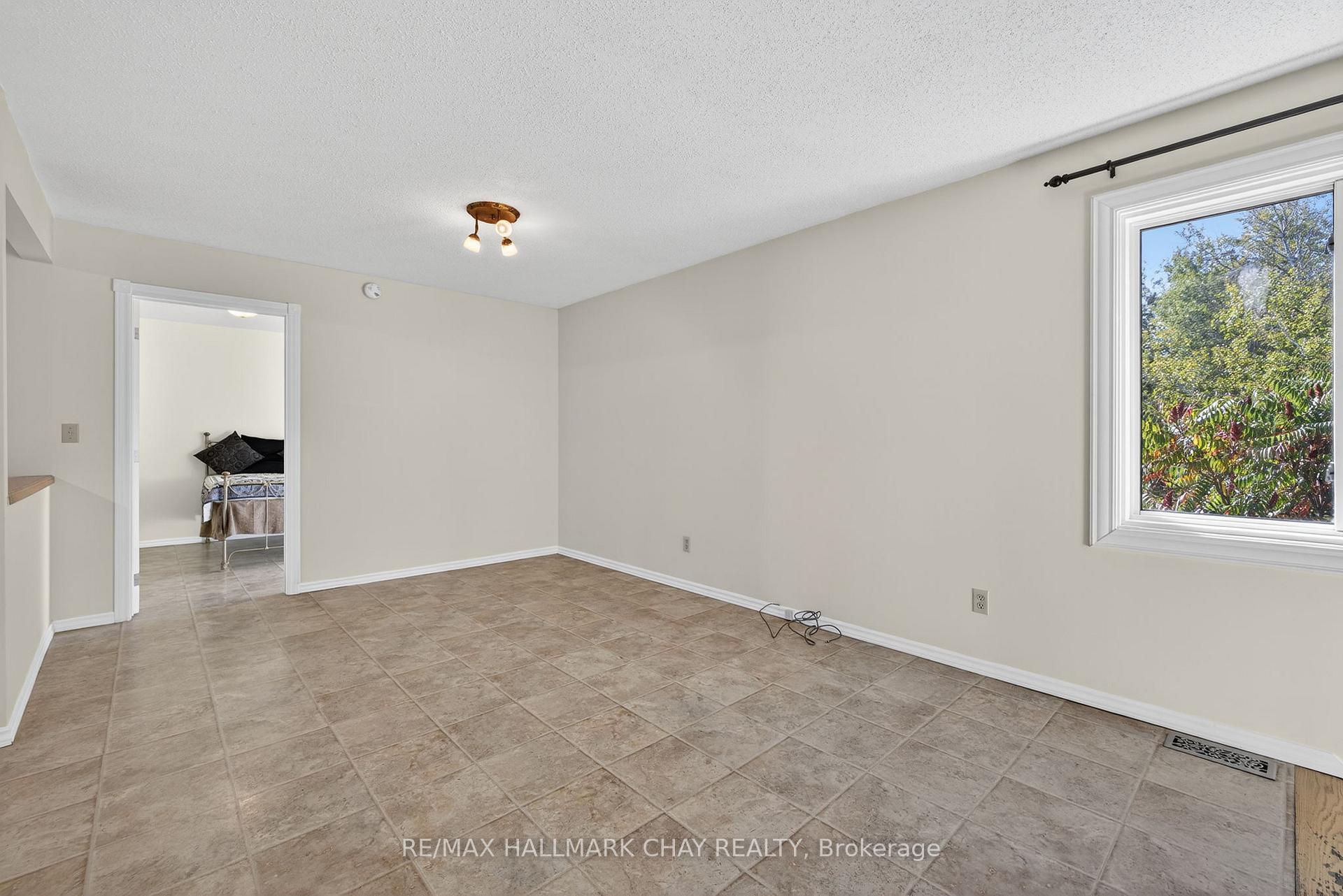 Photo 7 of 25992 McCowan Road, Georgina, Belhaven — HOMEH