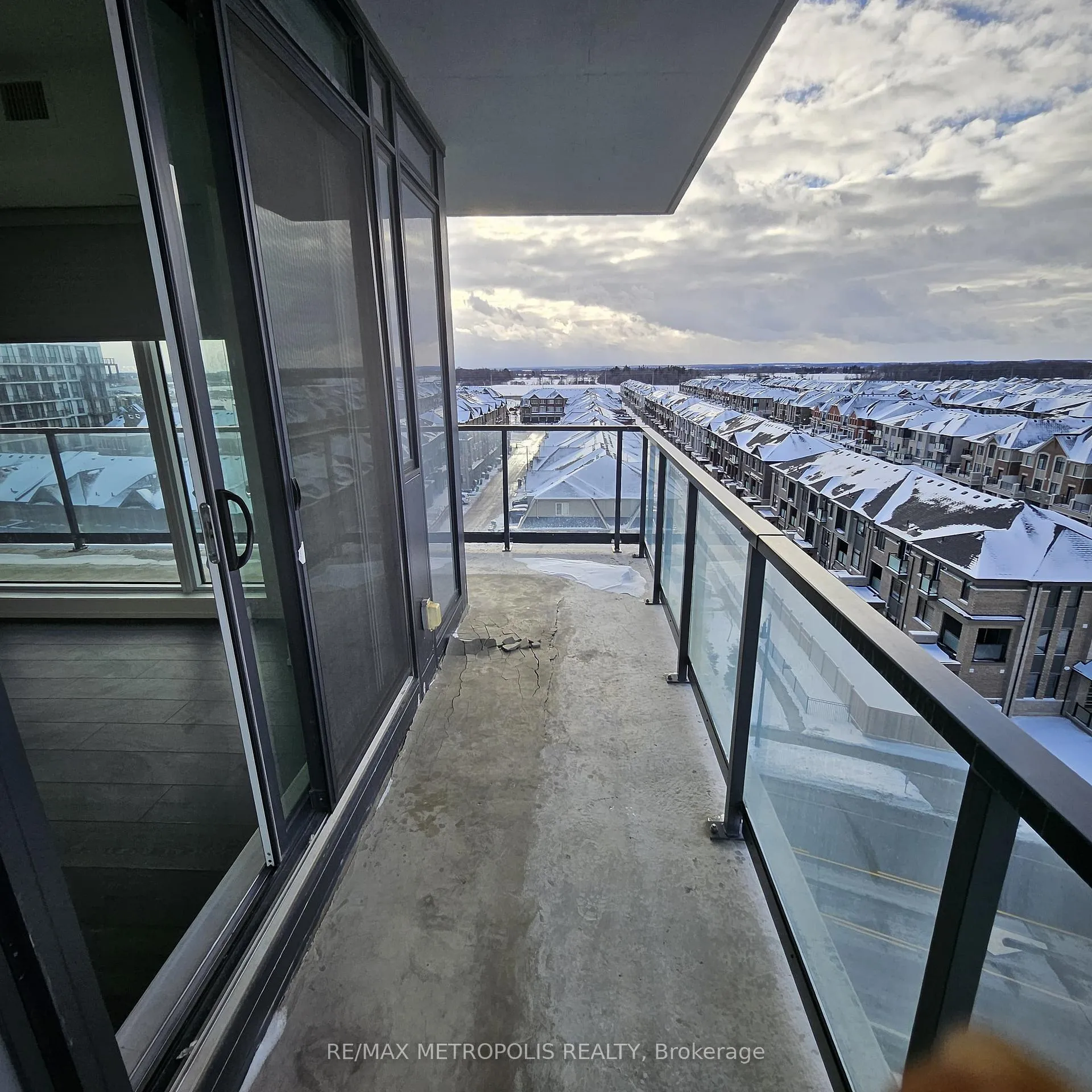 Photo 14 of Unit 708, 225 Veterans Drive, Brampton, Northwest Brampton — HOMEH