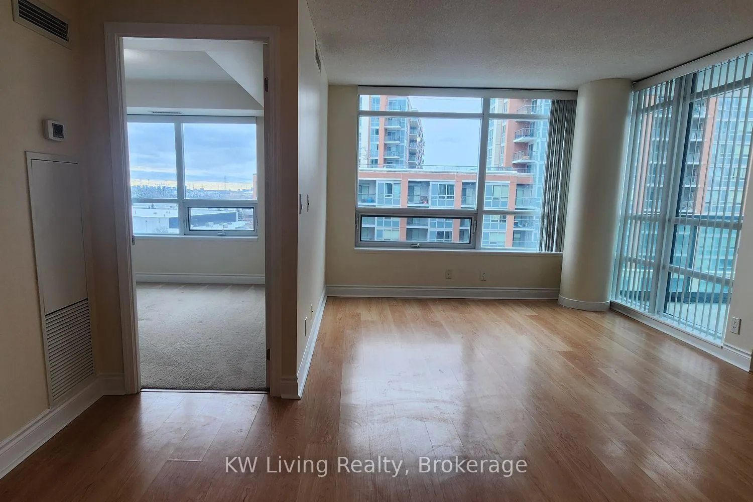 Photo 7 of Unit 708, 75 South Town Centre Boulevard, Markham, Unionville — HOMEH
