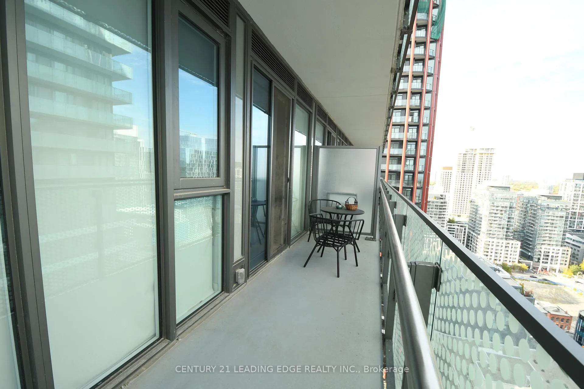 Photo 5 of Unit 2519, 135 Lower Sherbourne Street, Toronto, Waterfront Communities — HOMEH
