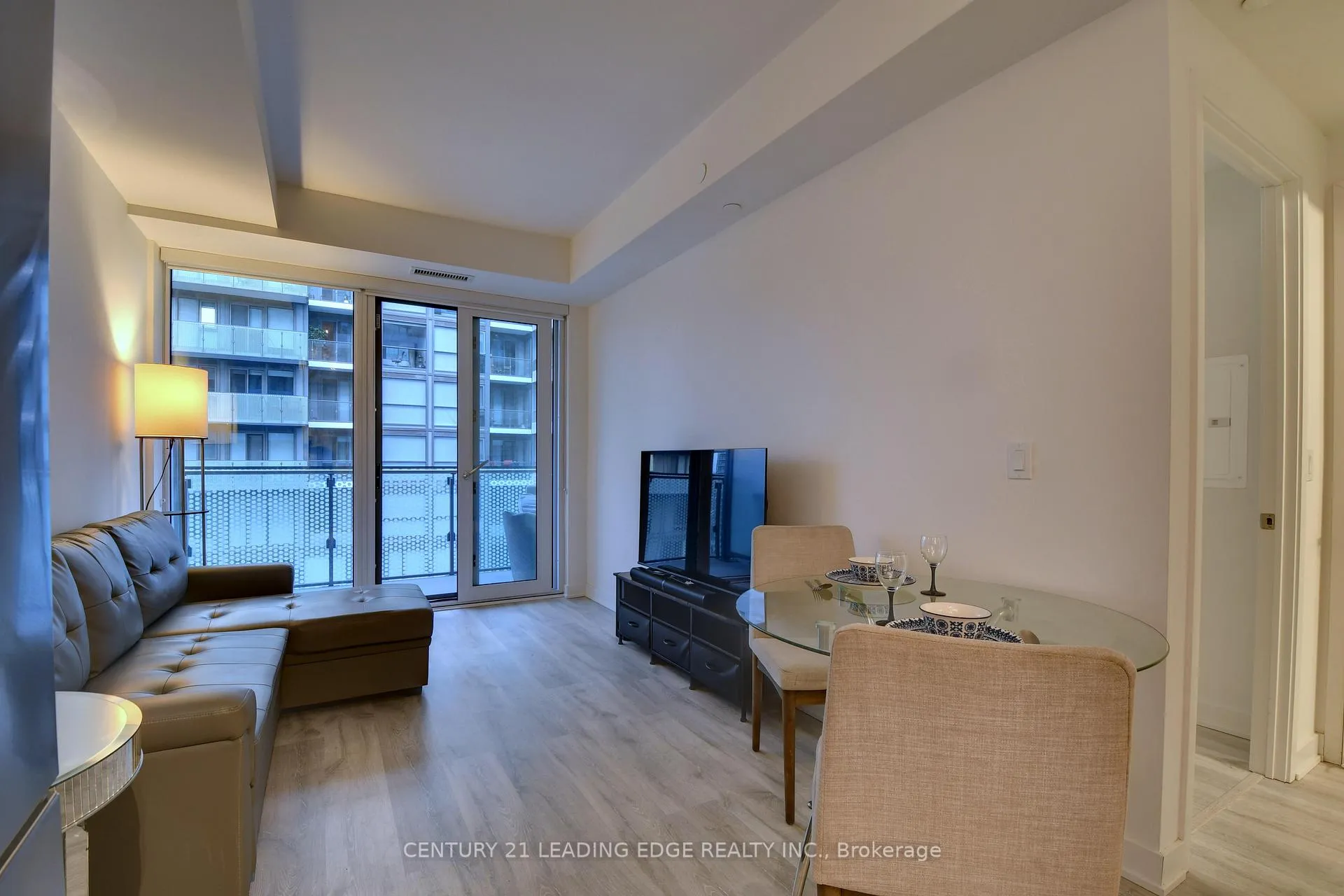 Photo 8 of Unit 2519, 135 Lower Sherbourne Street, Toronto, Waterfront Communities — HOMEH