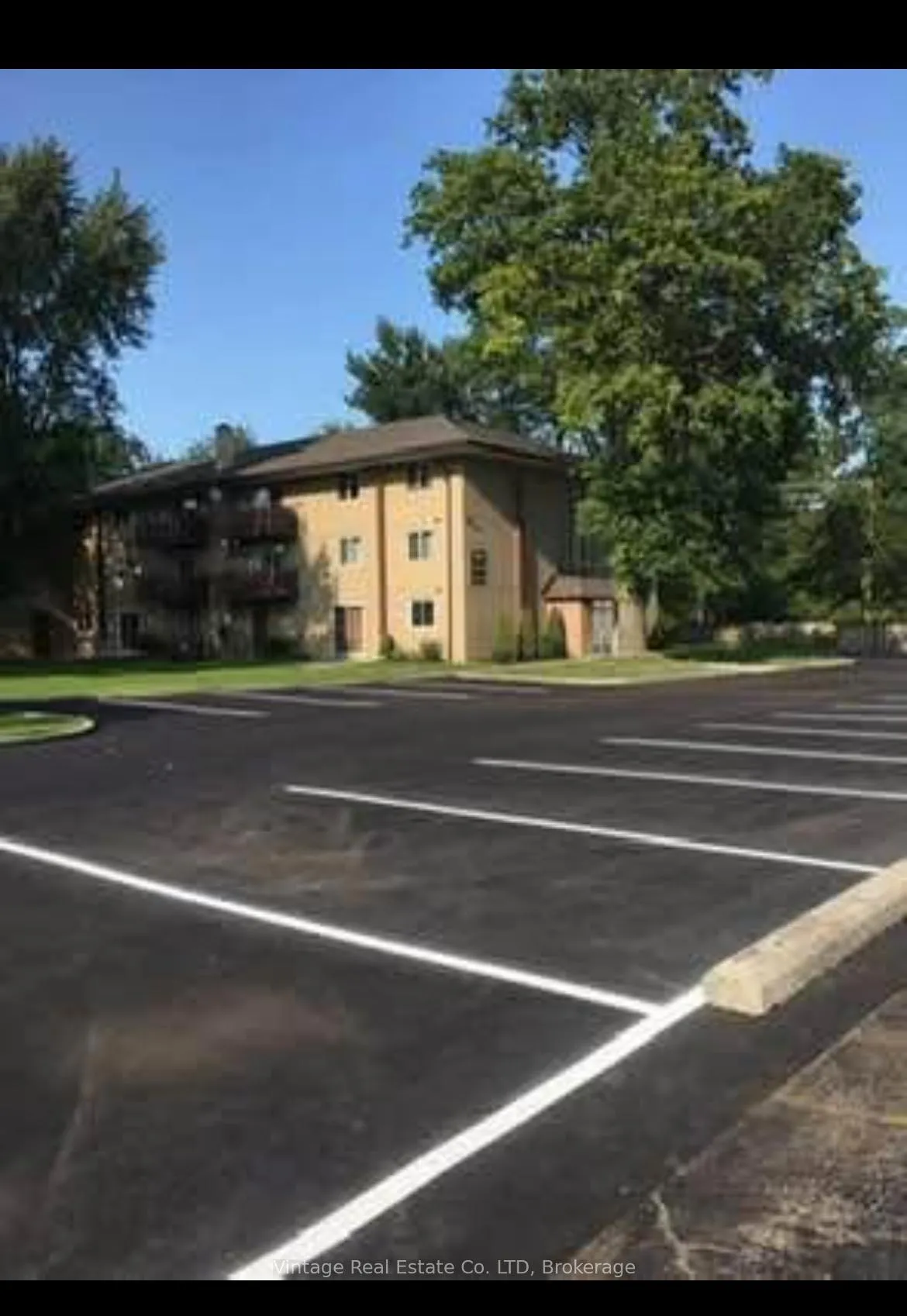 Photo 1 of 5817 Hennepin Crescent, Niagara Falls, Arad/Fallsview — HOMEH