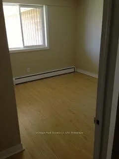 Photo 6 of 5817 Hennepin Crescent, Niagara Falls, Arad/Fallsview — HOMEH
