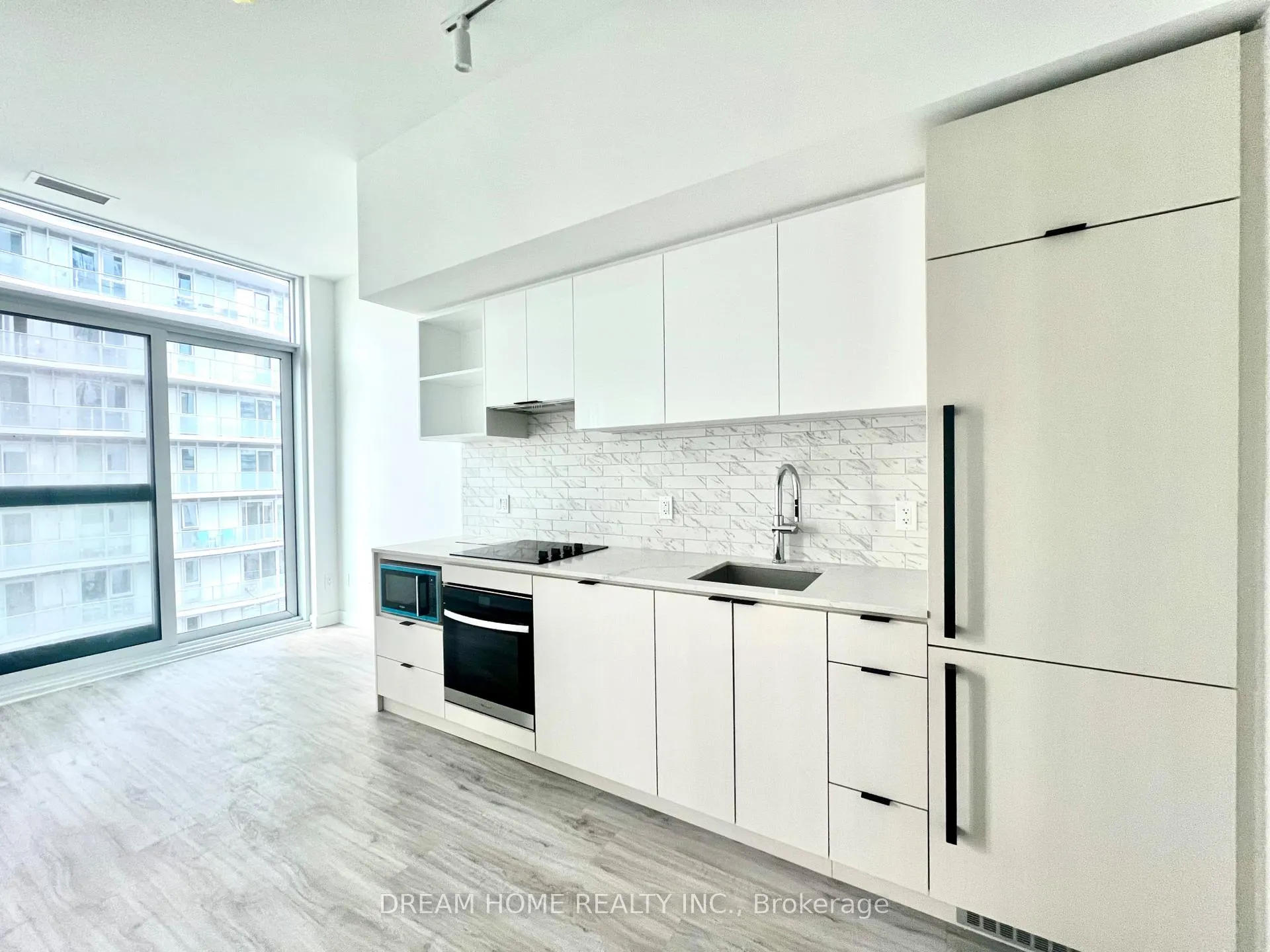 Photo 1 of Unit 902, 252 Church Street, Toronto, Church-Yonge Corridor — HOMEH