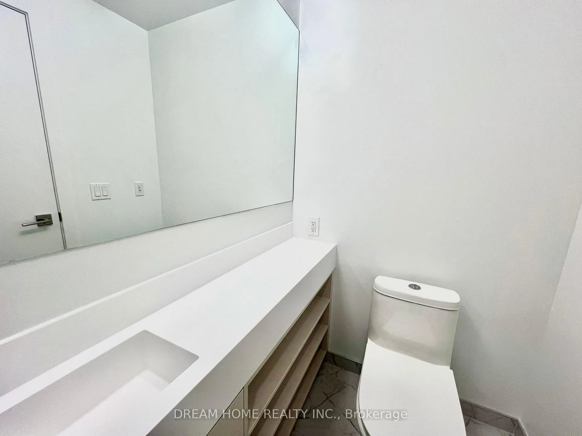 Photo 8 of Unit 902, 252 Church Street, Toronto, Church-Yonge Corridor — HOMEH