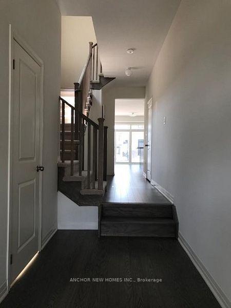 Photo 2 of 66 Clipper Lane, Clarington, Bowmanville — HOMEH