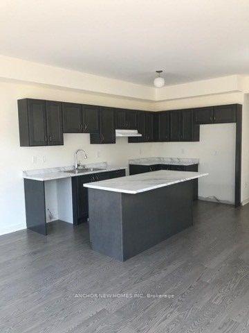 Photo 5 of 66 Clipper Lane, Clarington, Bowmanville — HOMEH